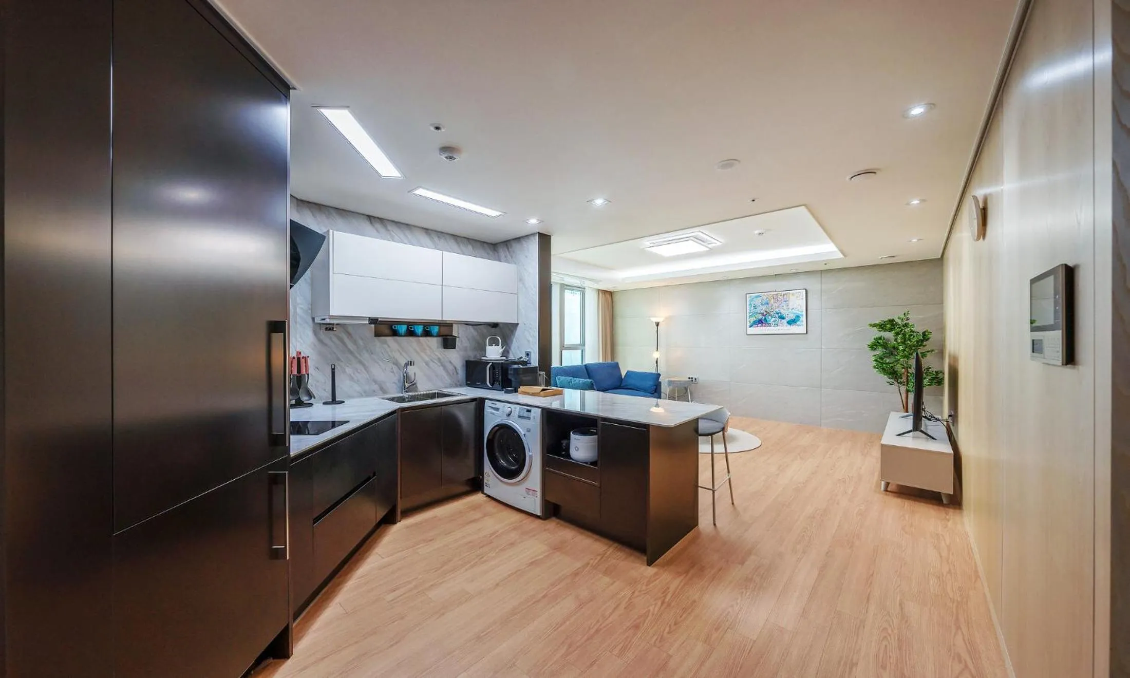 Busan Station BOOKING THE BAY