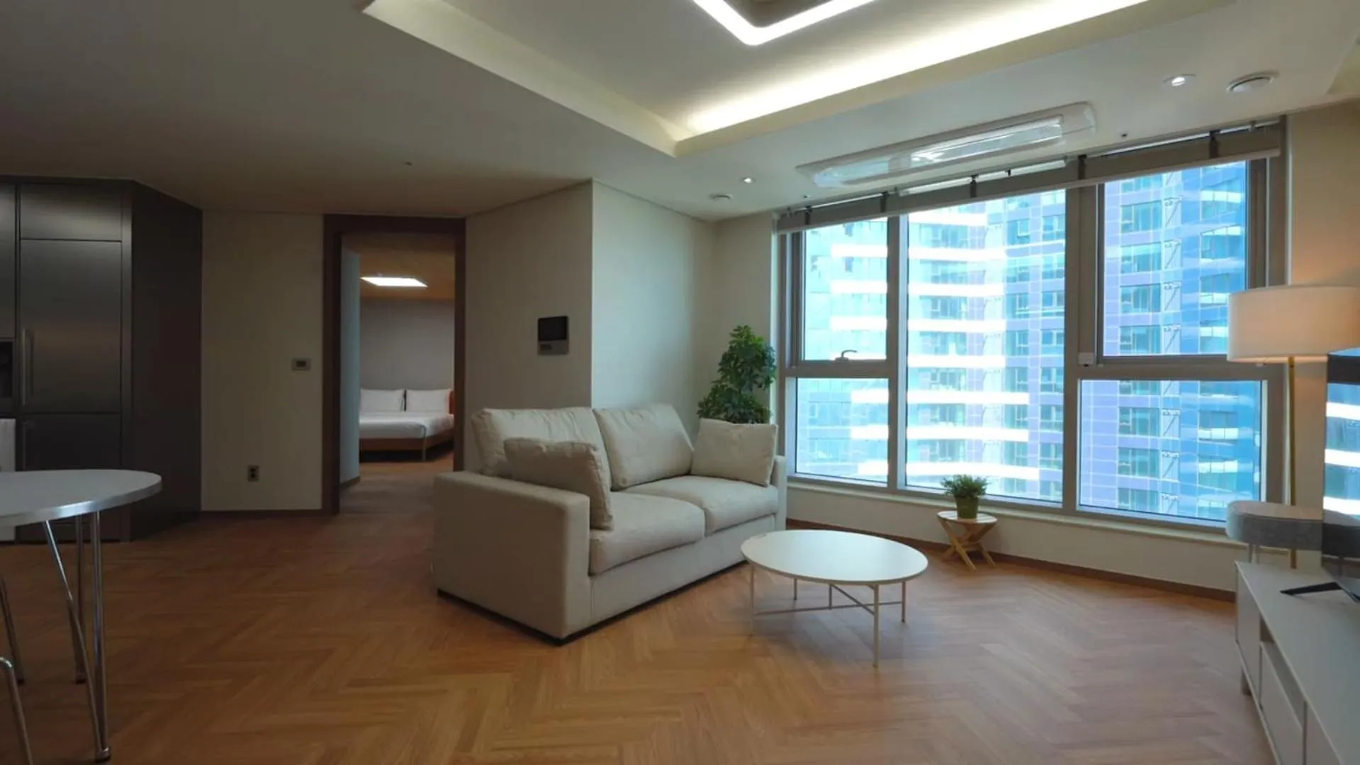 Busan Station BOOKING THE BAY