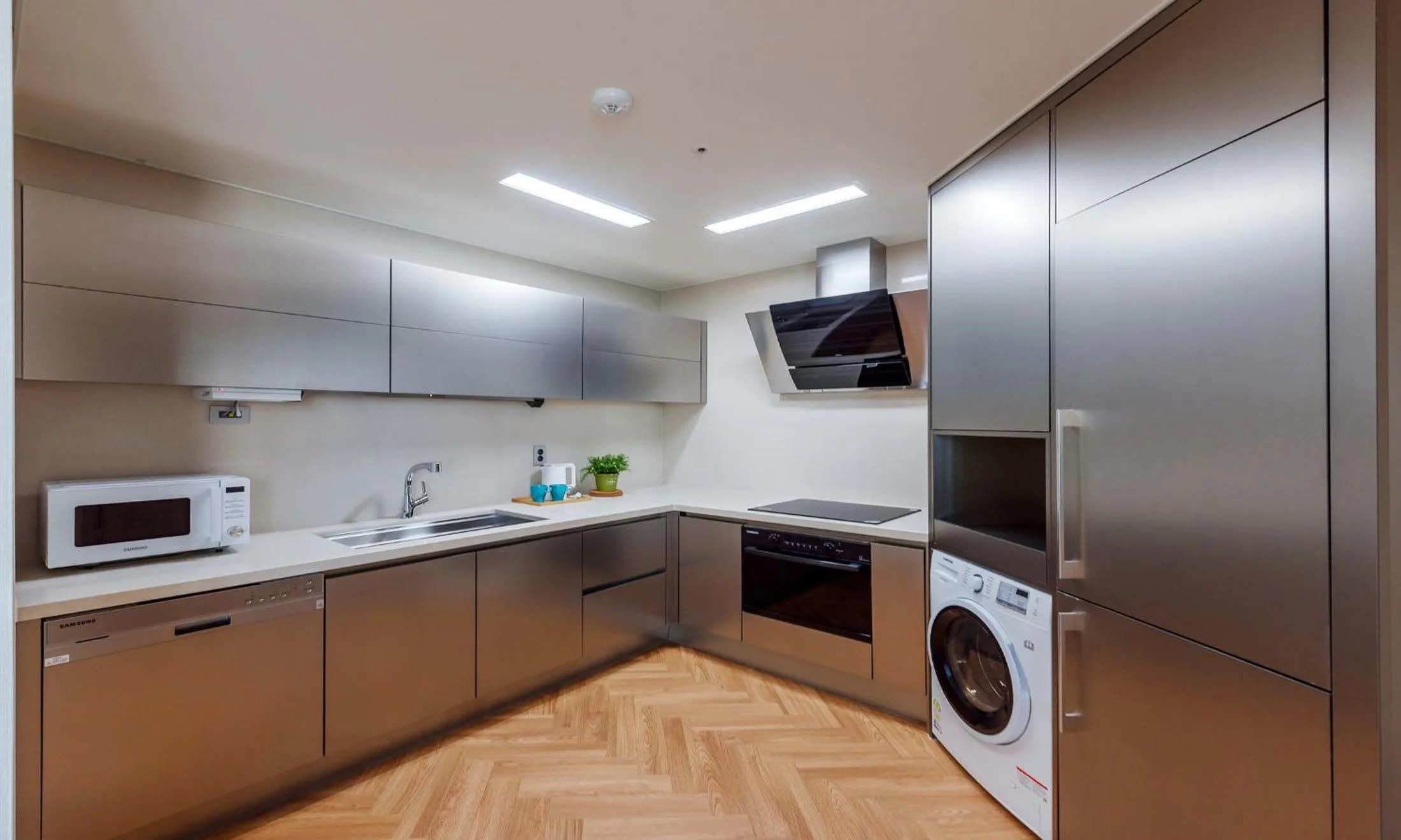 Busan Station BOOKING THE BAY