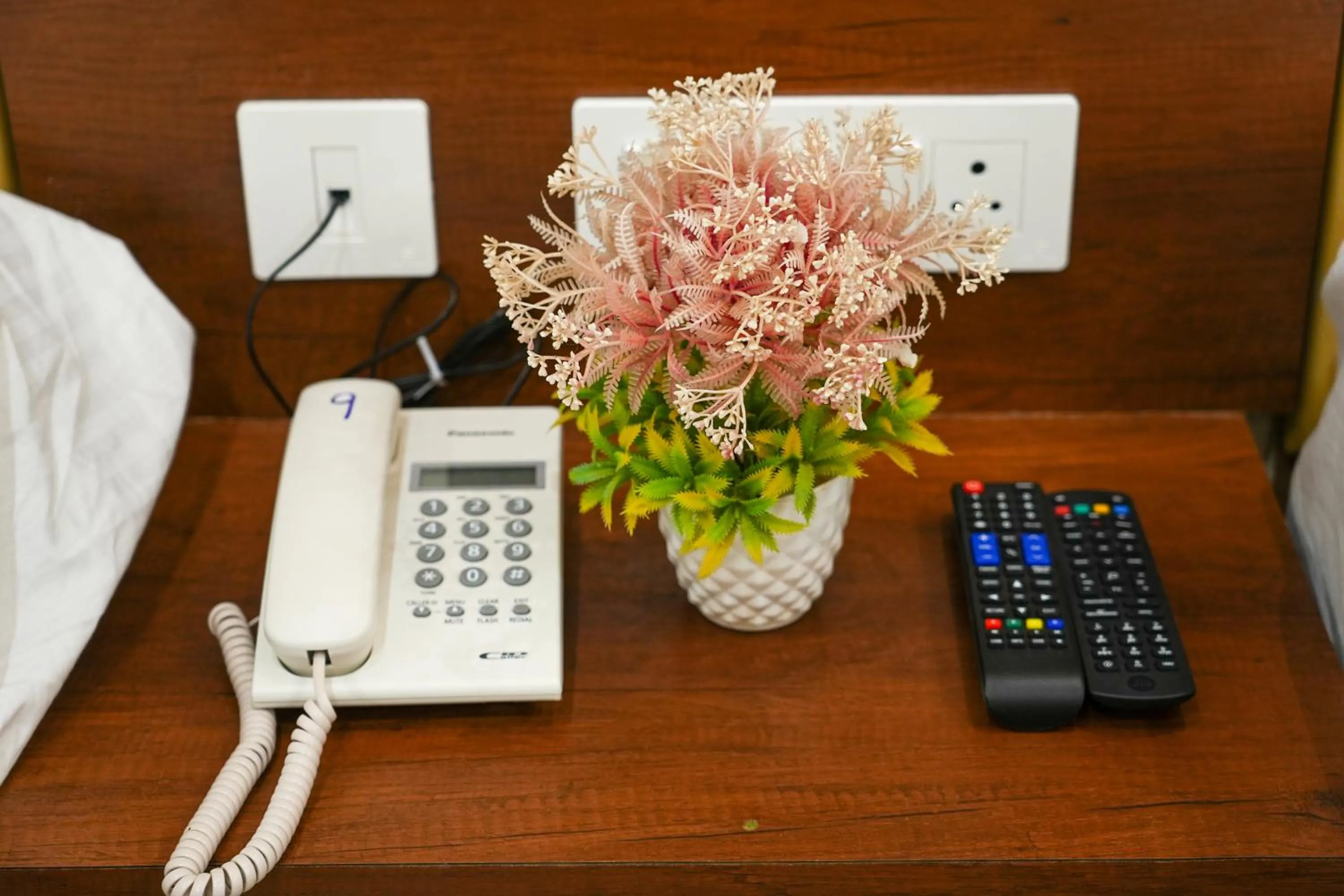 Sri Krishna Inn - Kempegowda Airport Bangalore