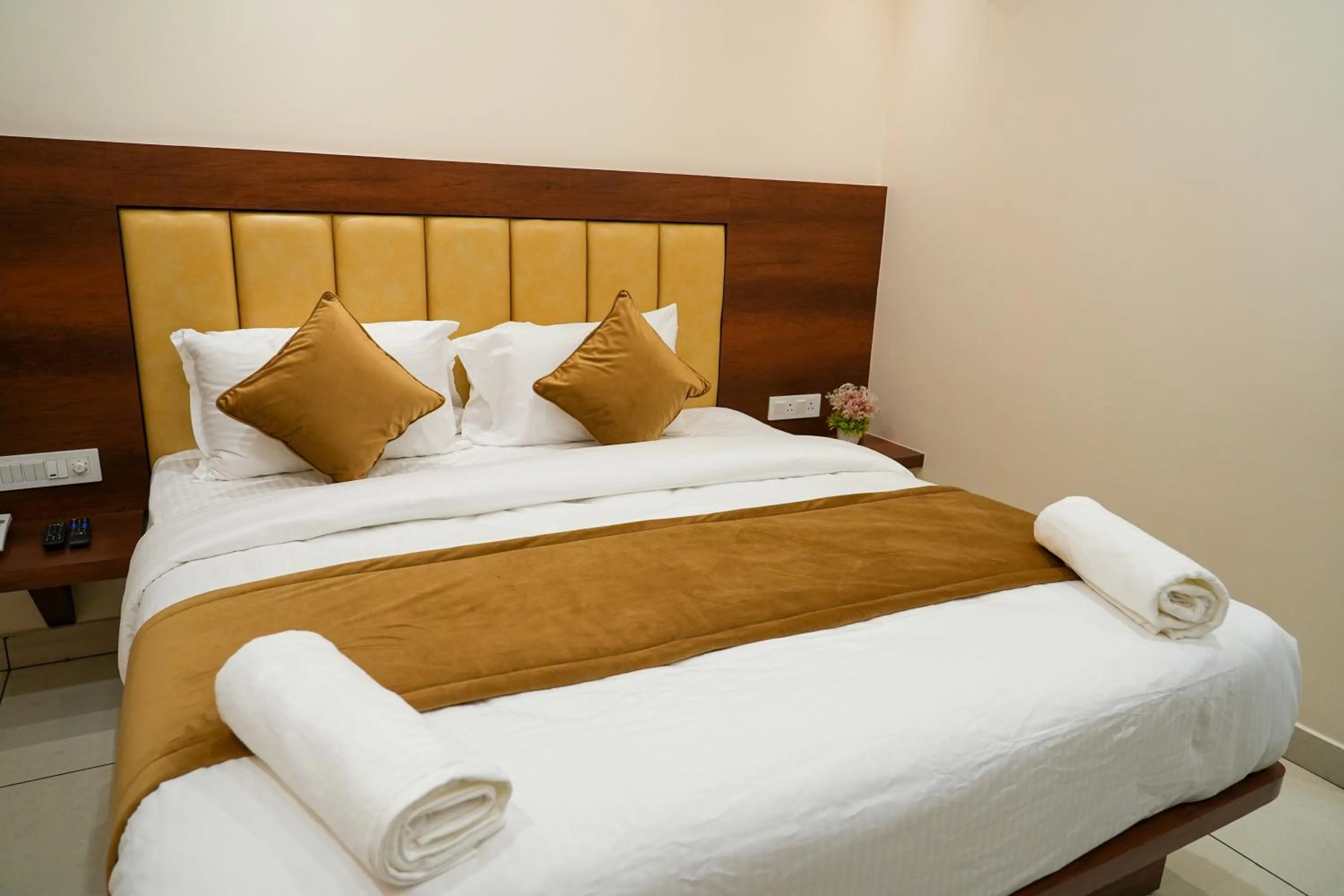 Bed in Sri Krishna Inn - Kempegowda Airport Bangalore