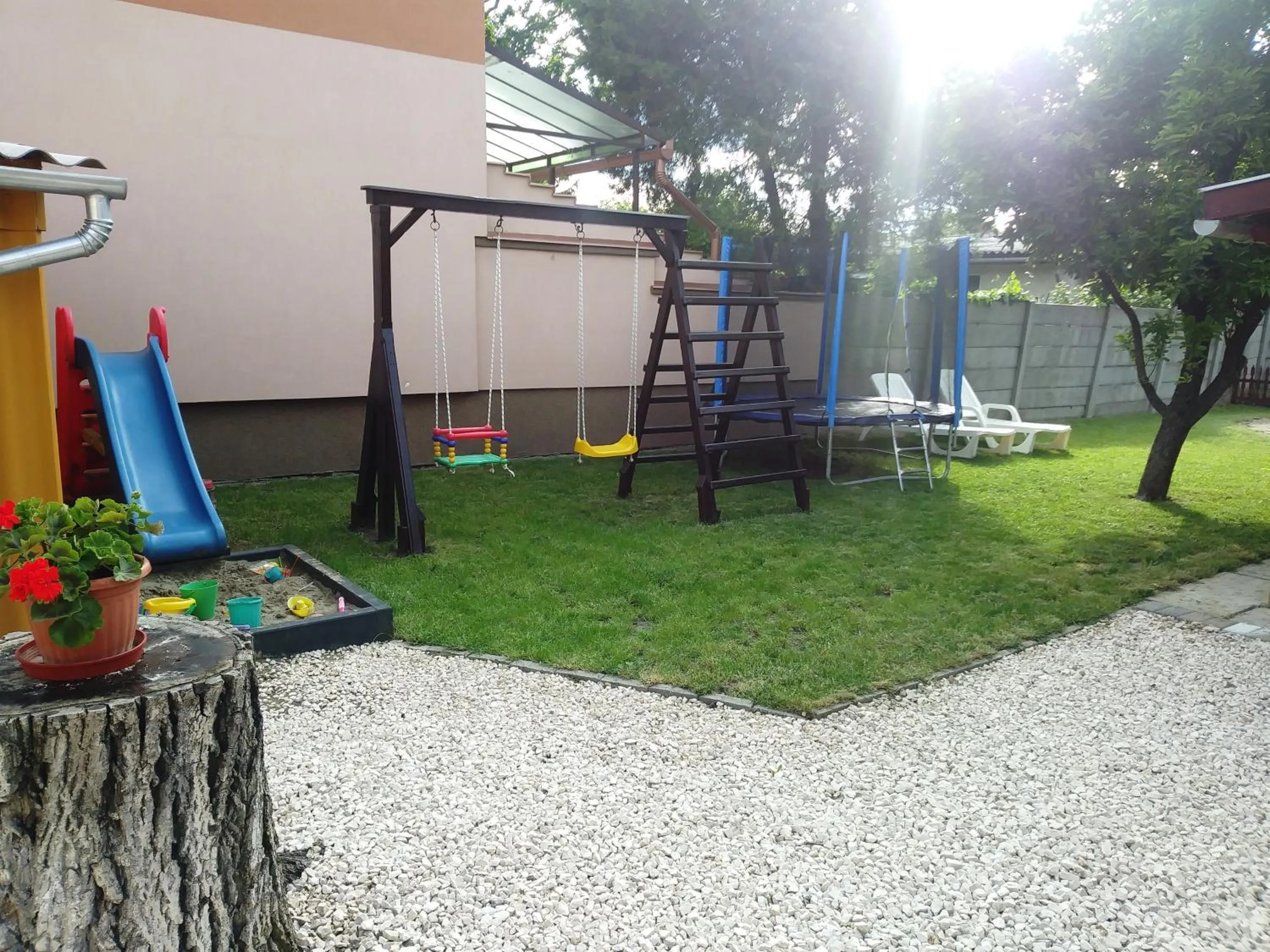 Szivárvány Apartman