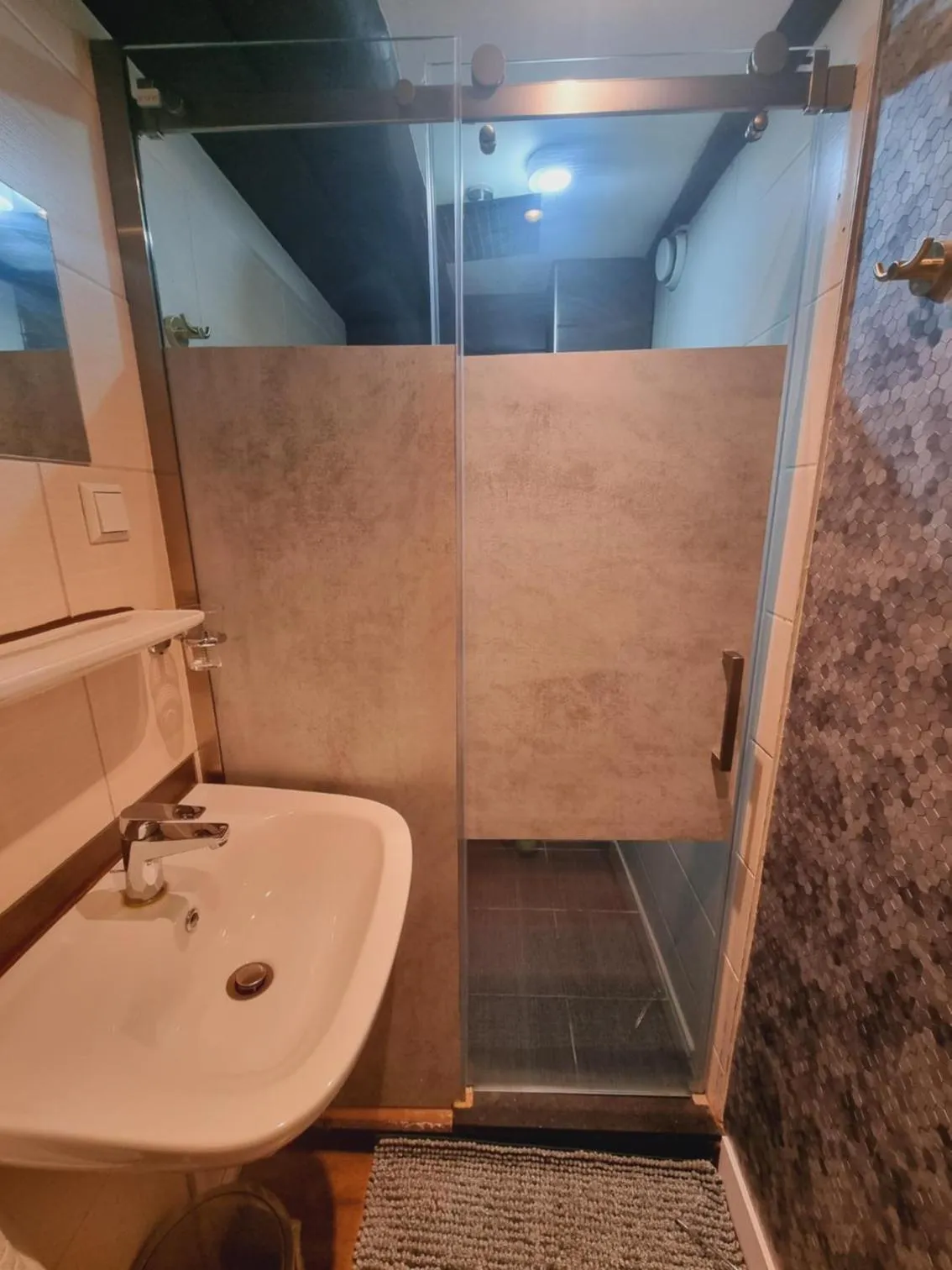 Shower in International Budget Hostel City Center
