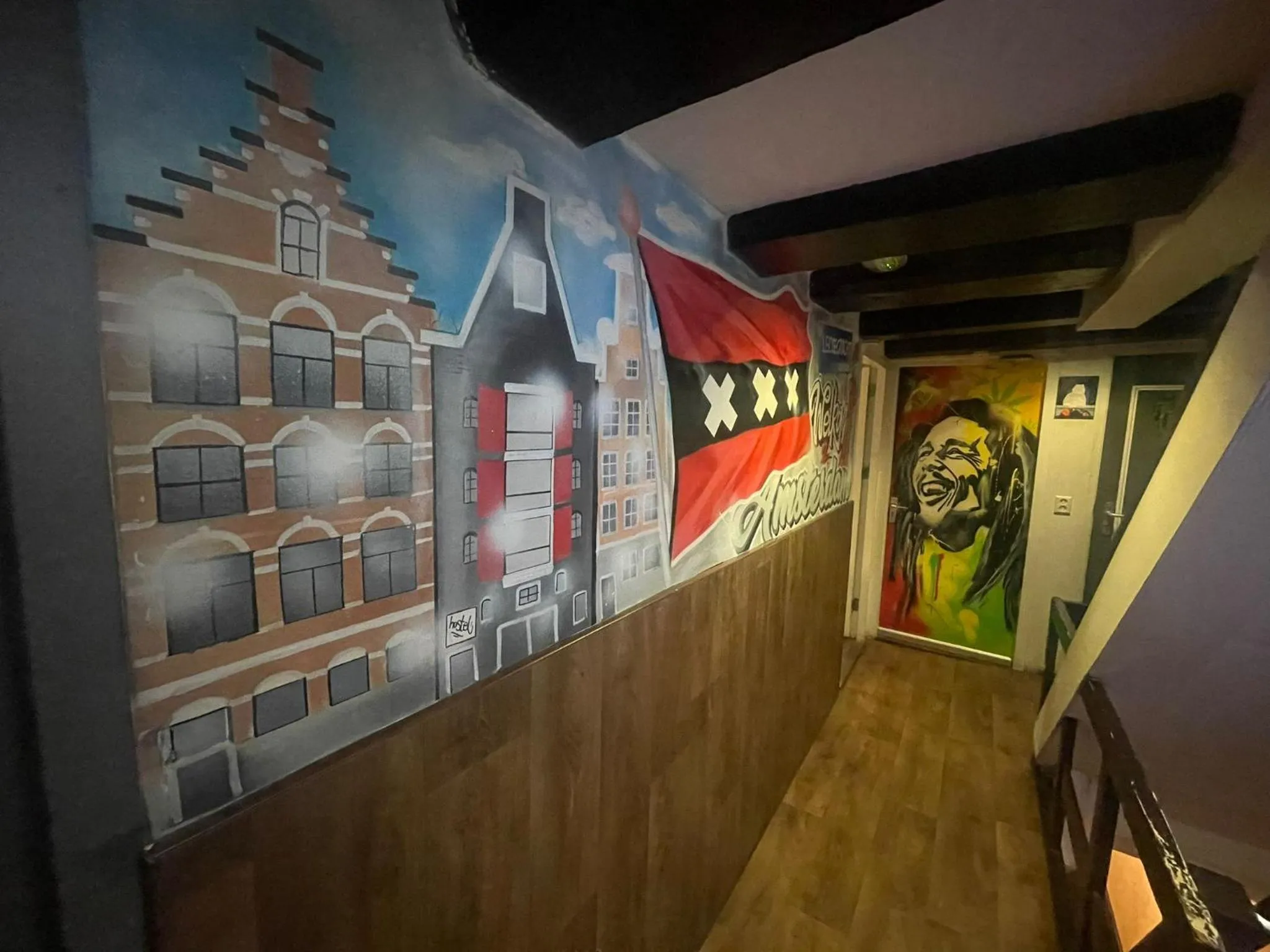 Communal lounge/ TV room in International Budget Hostel City Center