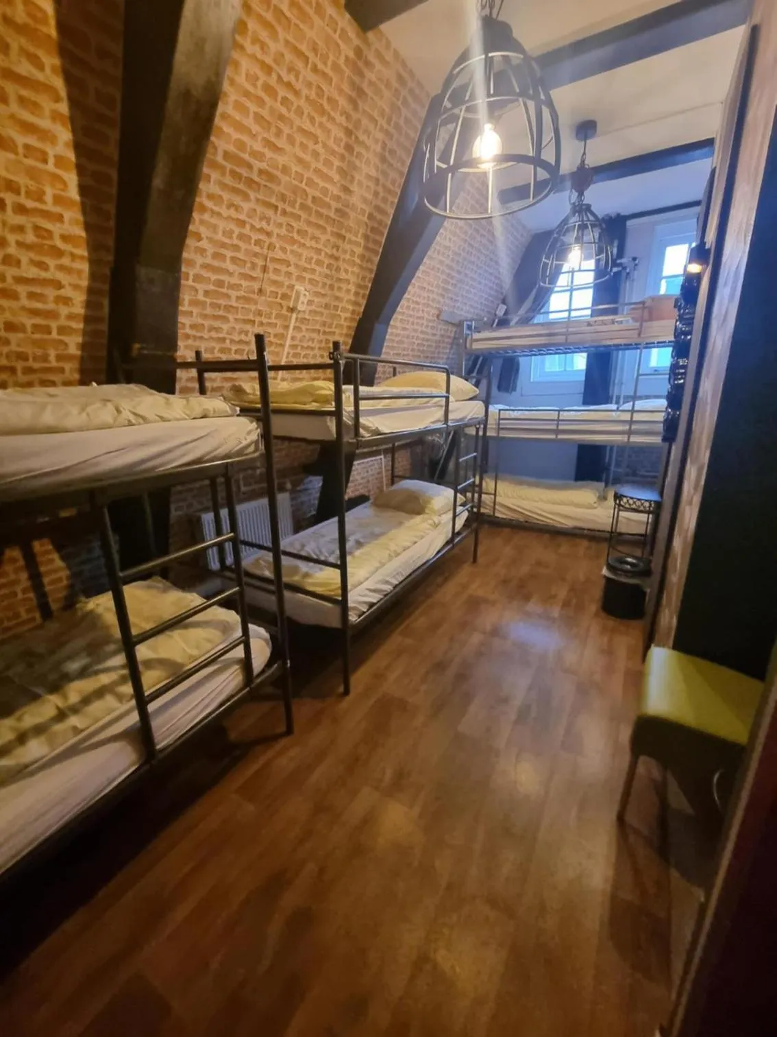 Bedroom, Bed in Amsterdam Downtown Hotel Canal View