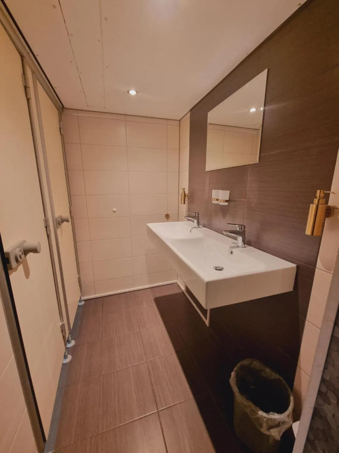 Shower in International Budget Hostel City Center