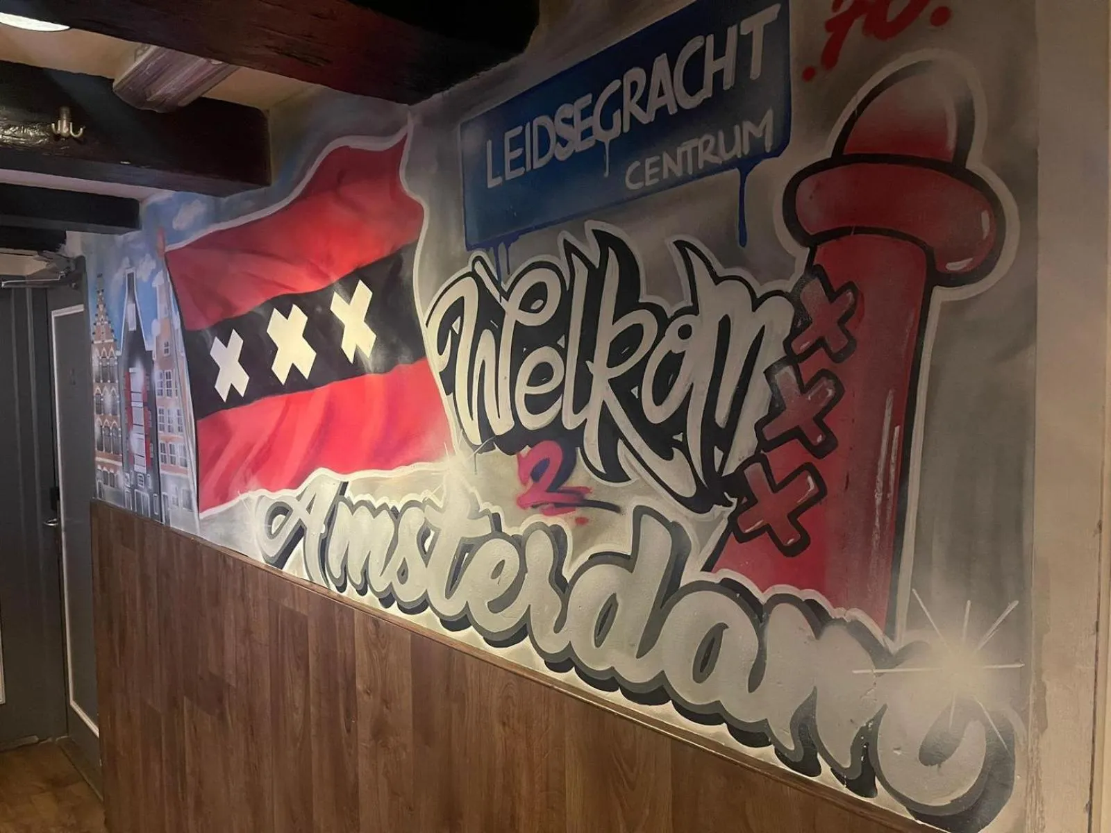 Decorative detail in International Budget Hostel City Center