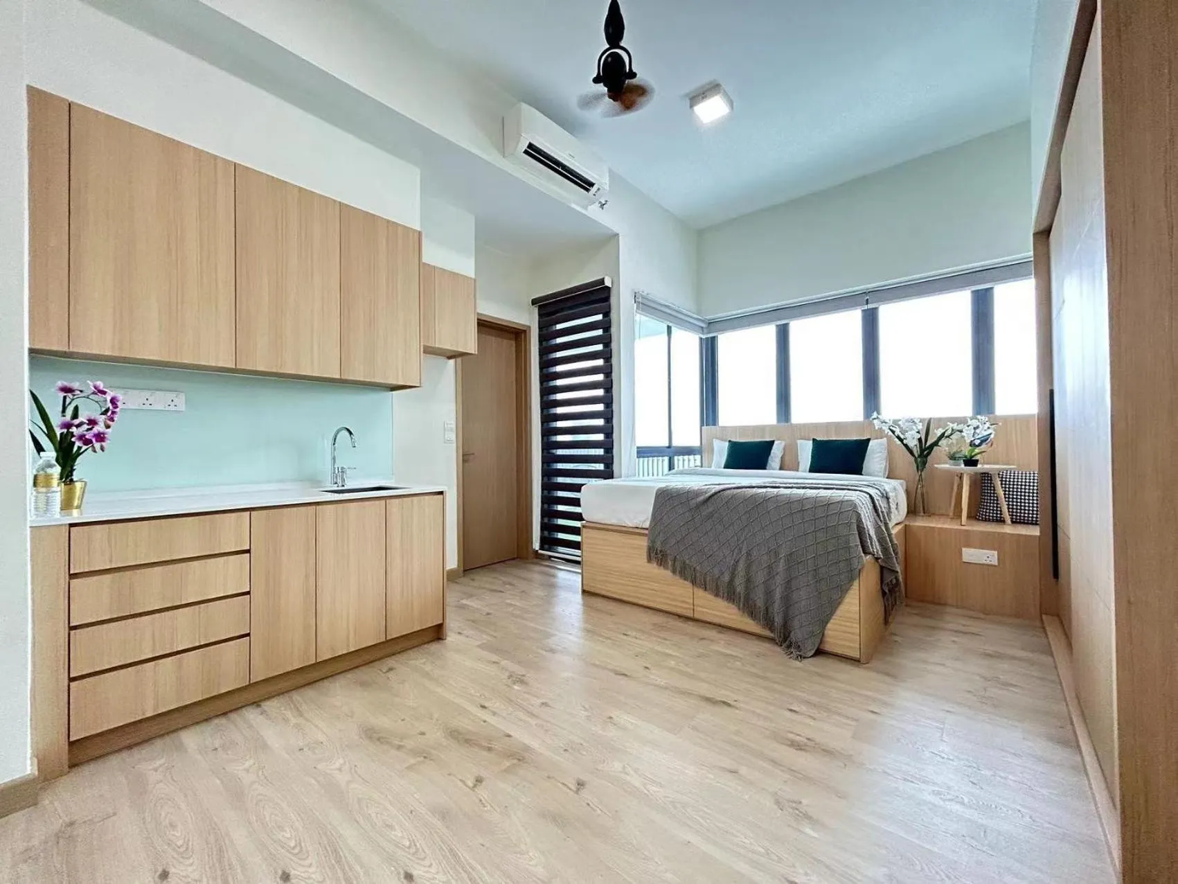 Photo of the whole room in LUXE Infinitum KLCC by WSD