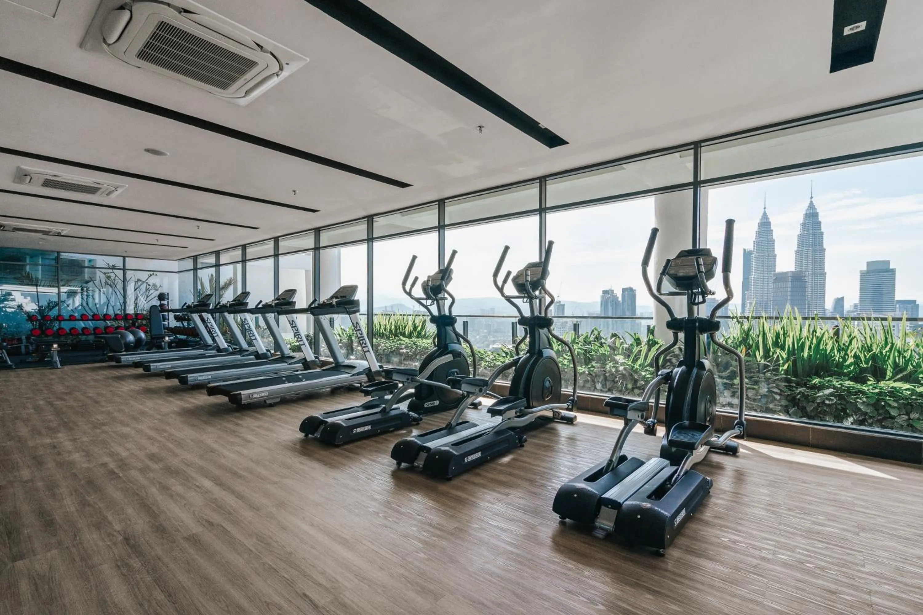 Fitness centre/facilities in LUXE Infinitum KLCC by WSD
