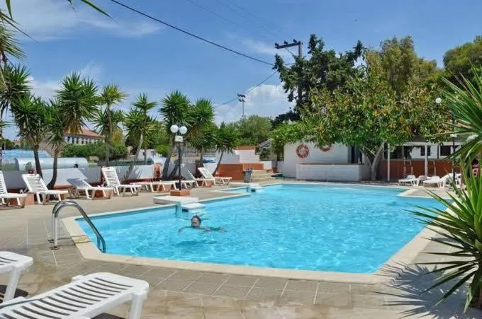 Miranta Hotel - Apartments & Studios