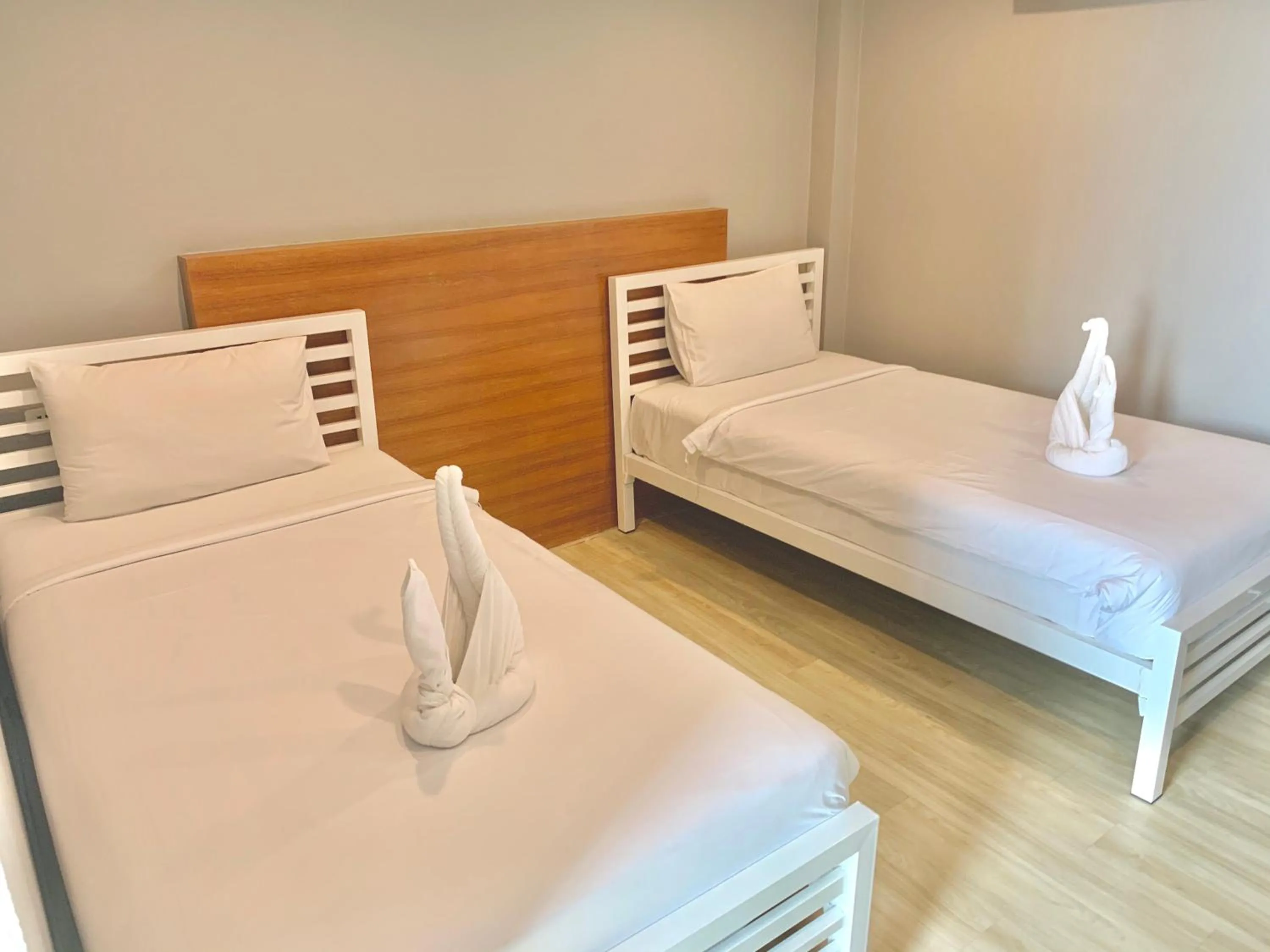 Bed in Behind The Scene Hotel Club @ Samui