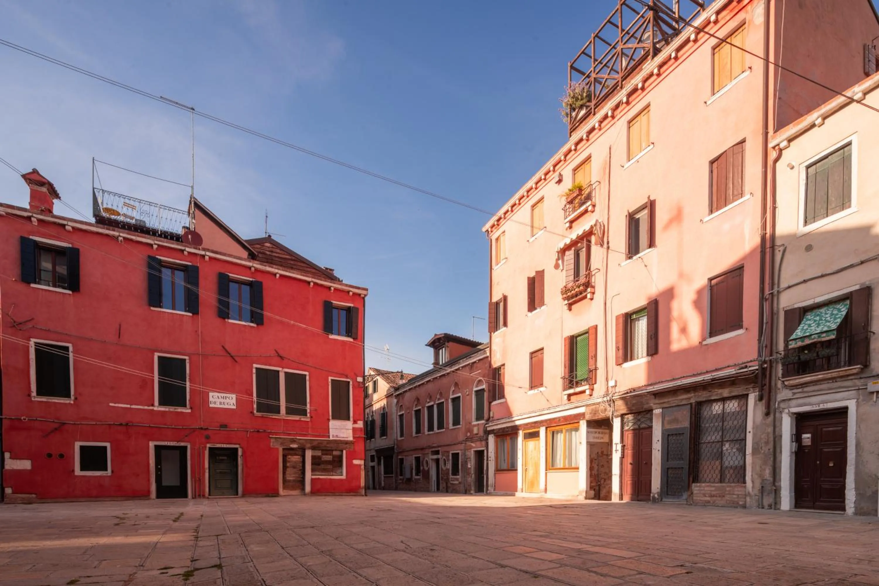 Neighbourhood in San Pietro Cozy Studio R&R