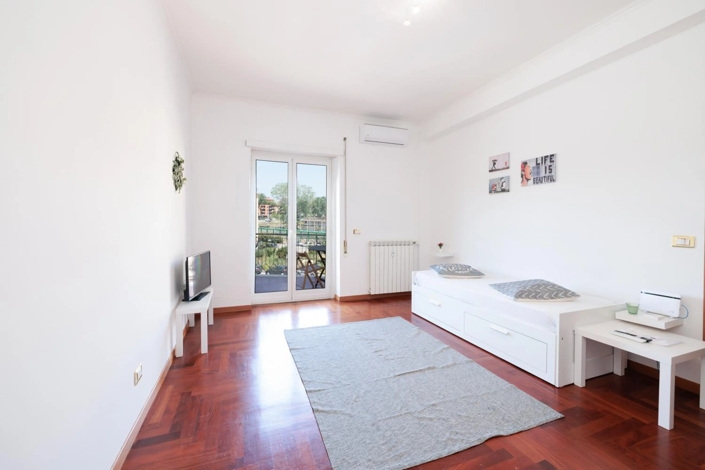 Bed in Central House