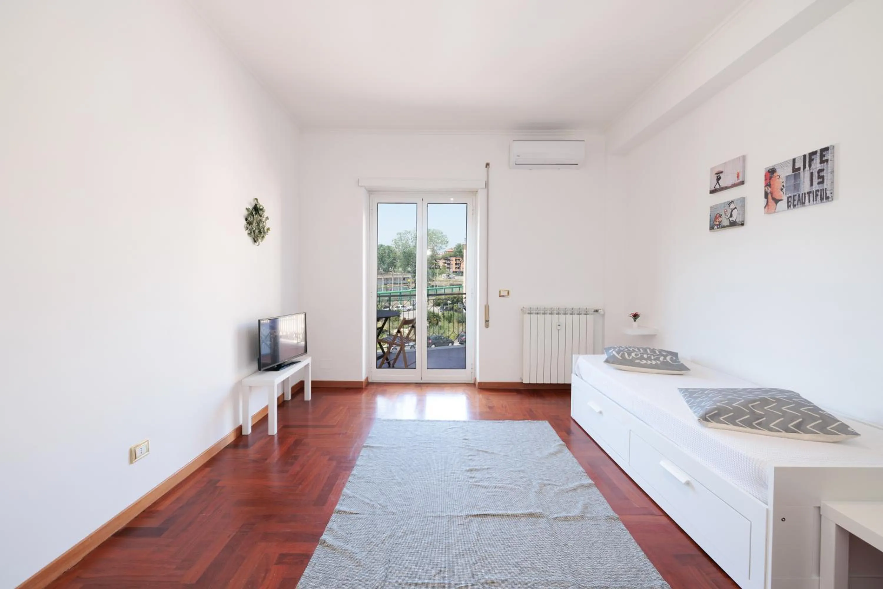 Bed in Central House