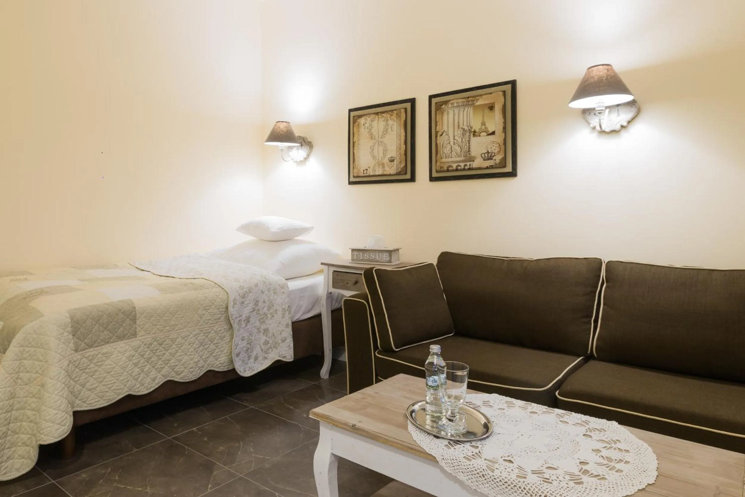 Photo of the whole room, Bed in Villa Aurora