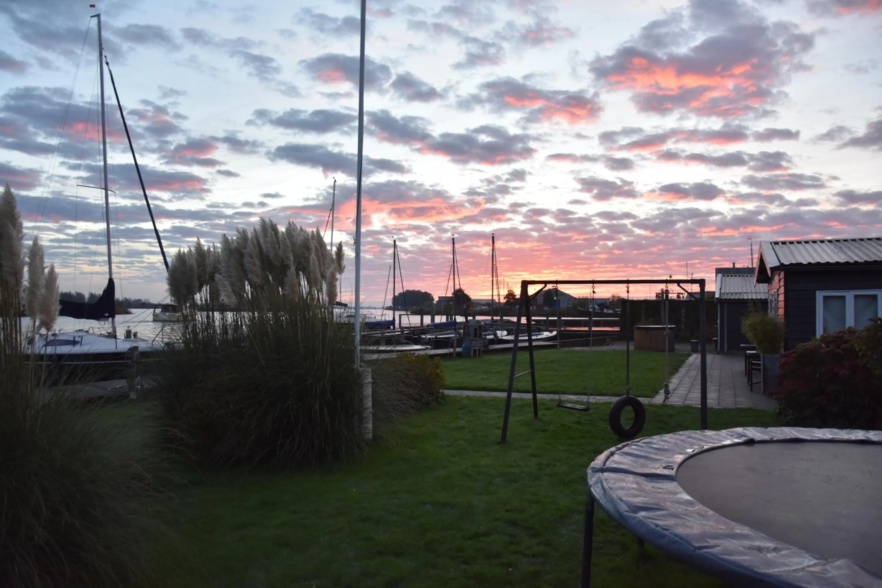 Het Toppunt groot vakantiehuis aan het water