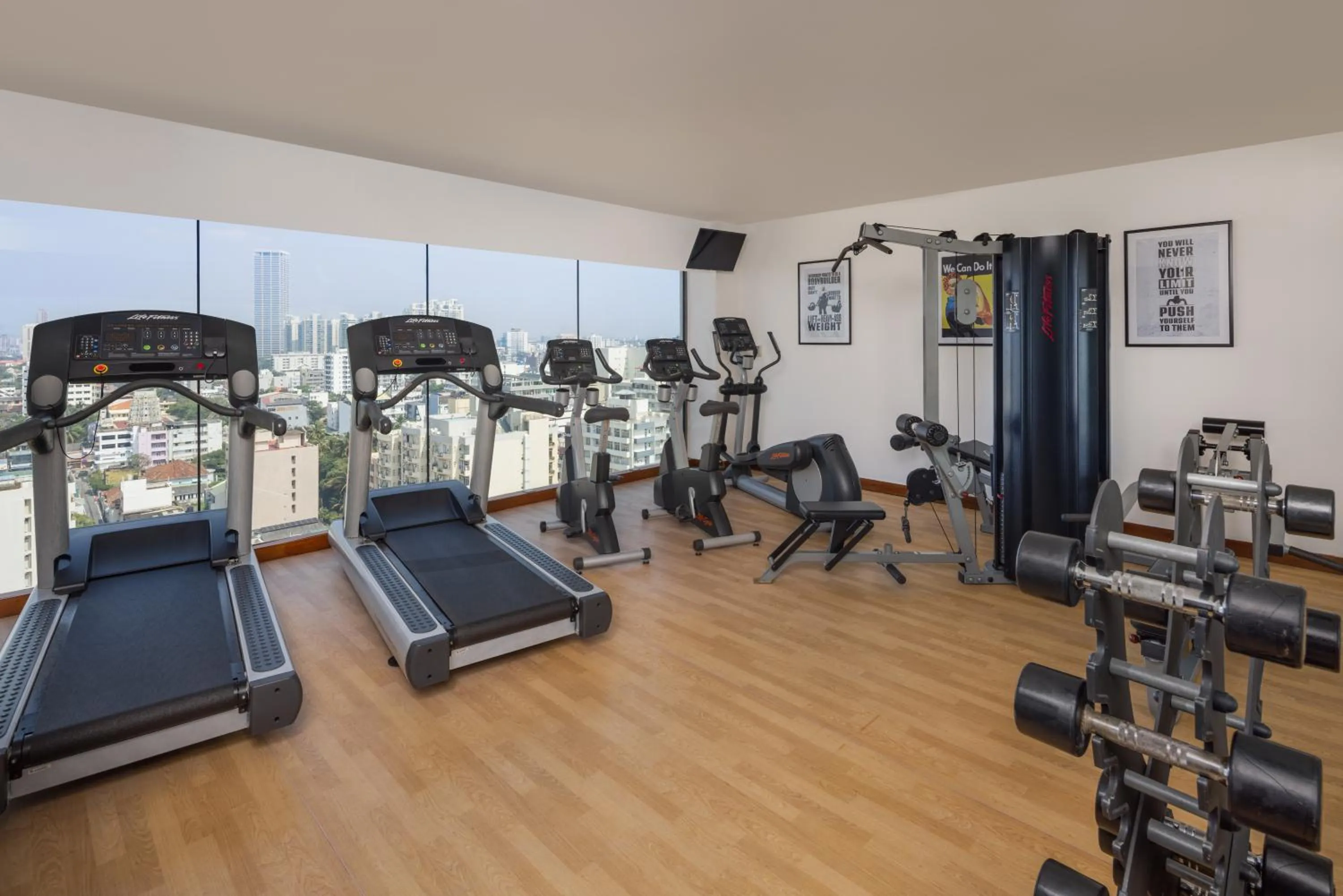 Fitness centre/facilities in Radisson Hotel Colombo