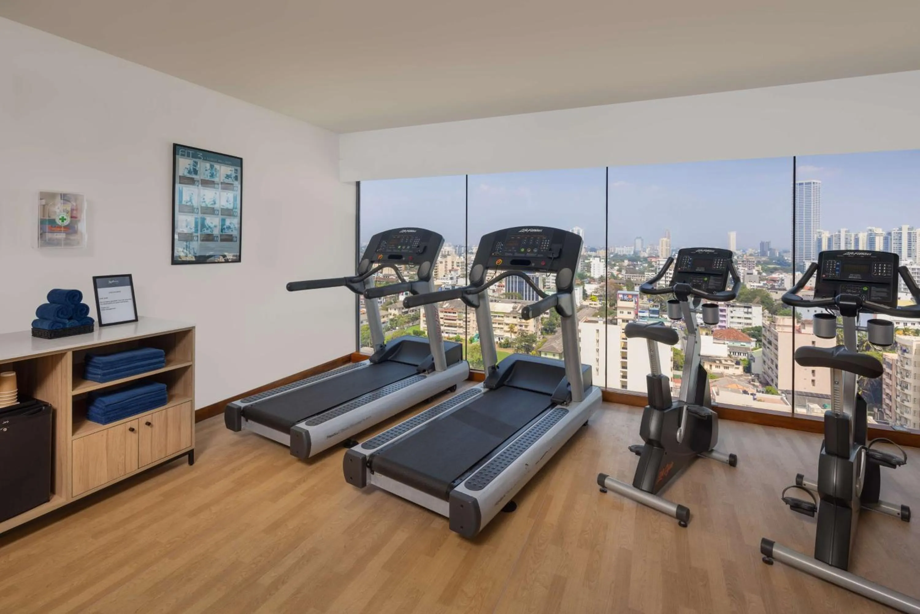 Fitness centre/facilities in Radisson Hotel Colombo