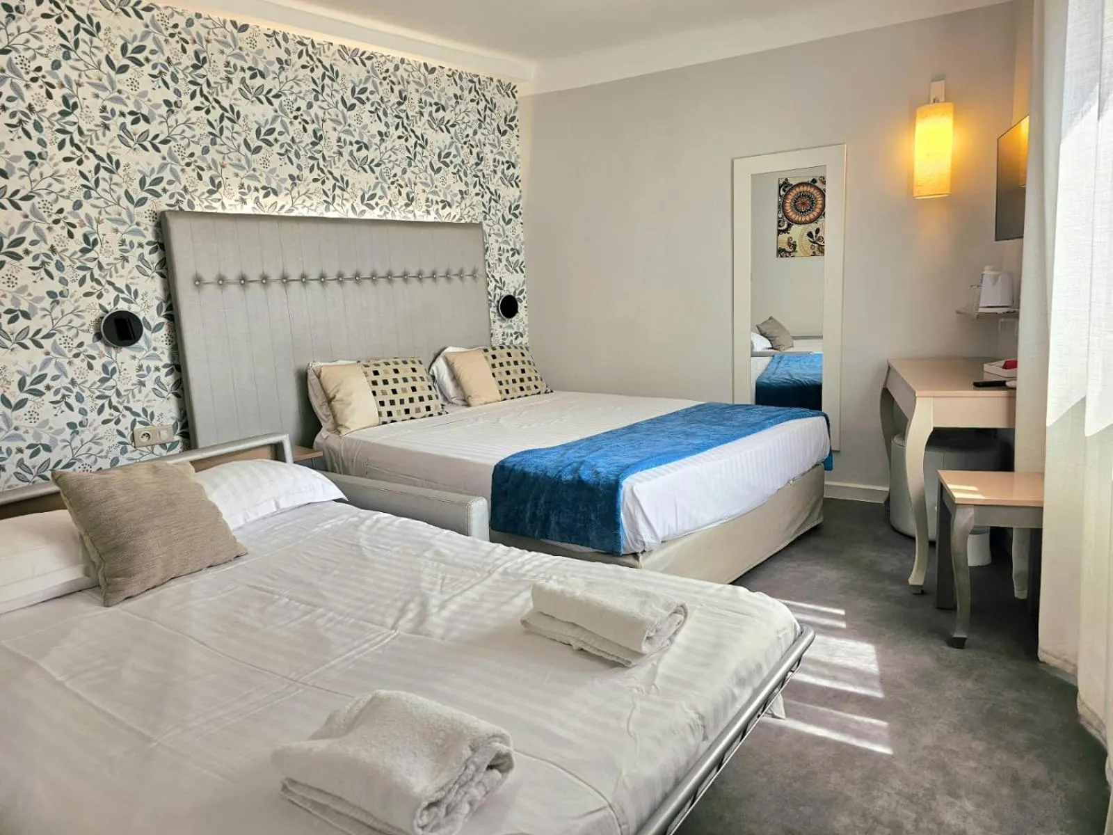 Photo of the whole room, Bed in Nyx Hôtel Indépendant Perpignan Centre Gare