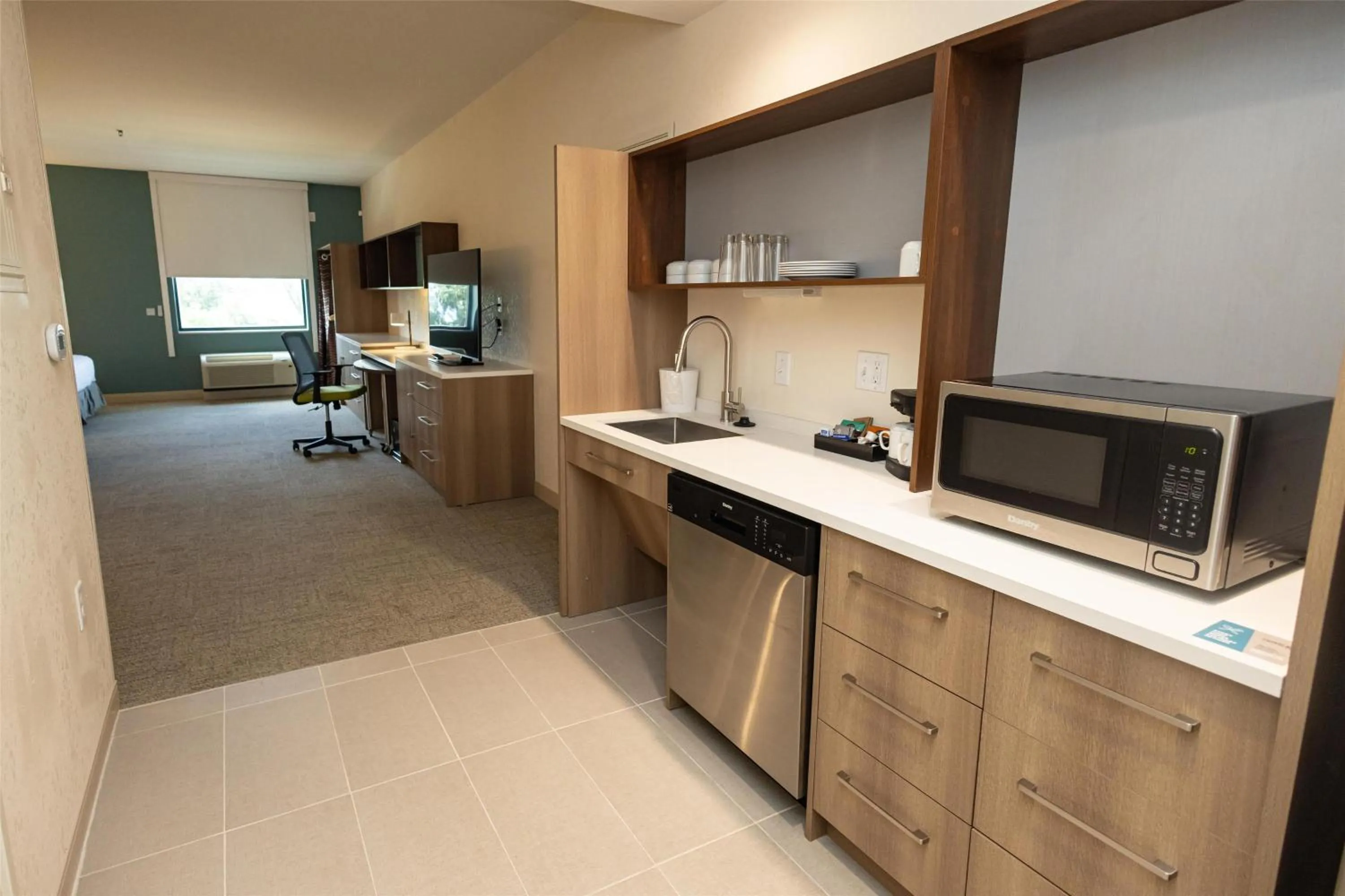 Kitchen or kitchenette in Home2 Suites By Hilton Hammond, La