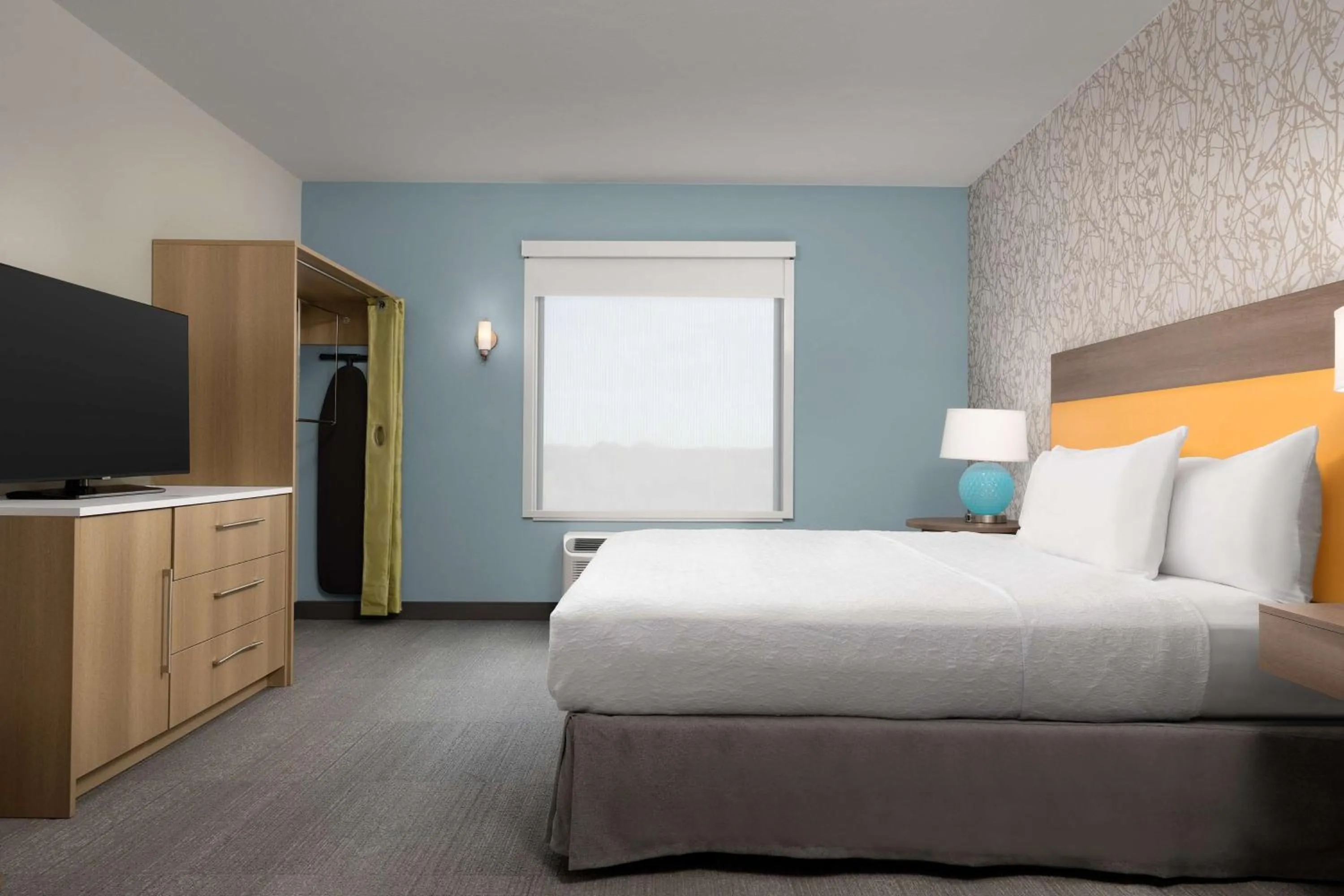 Bed in Home2 Suites By Hilton Durham University Medical Center