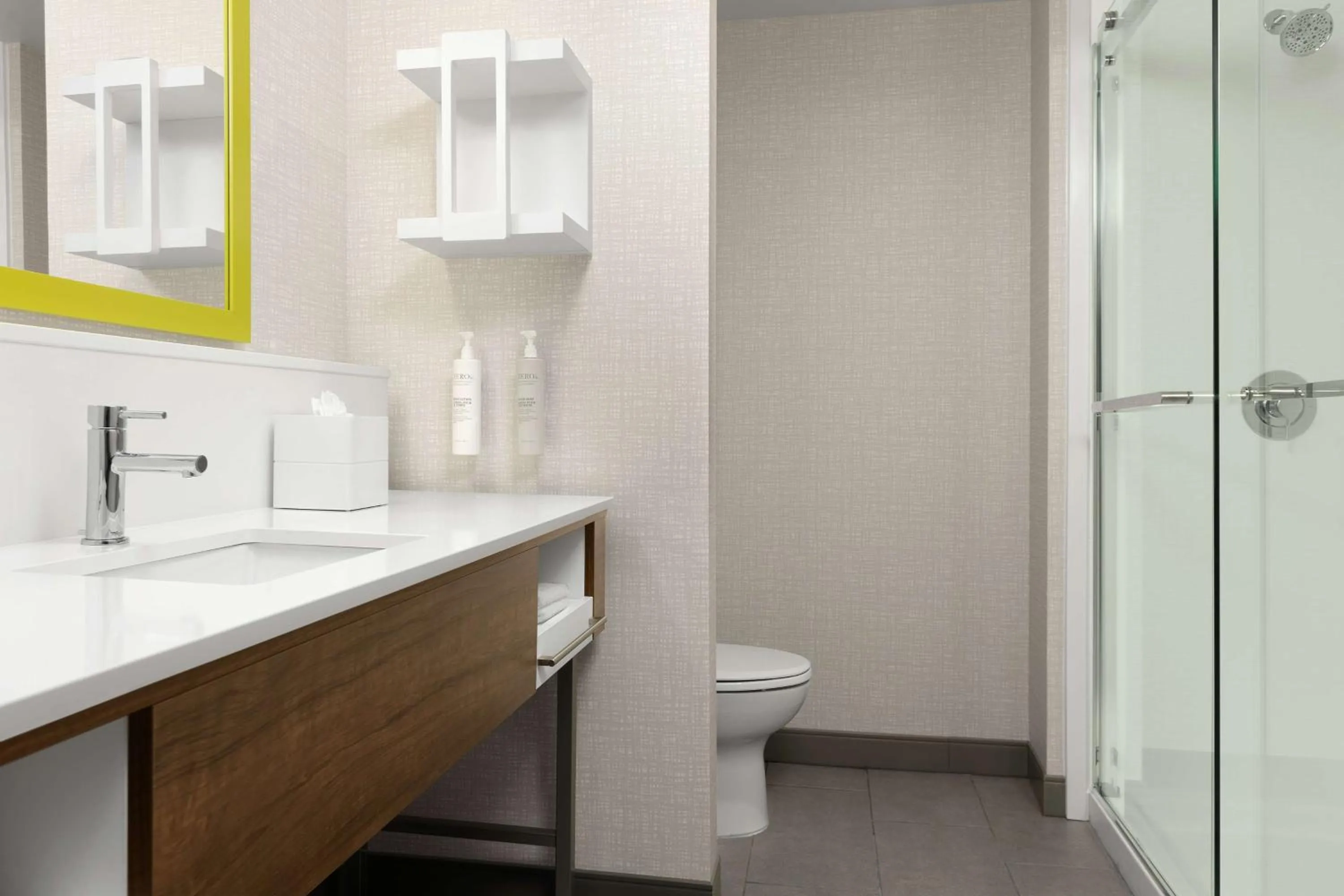 Bathroom in Hampton Inn & Suites Durham University Medical Center