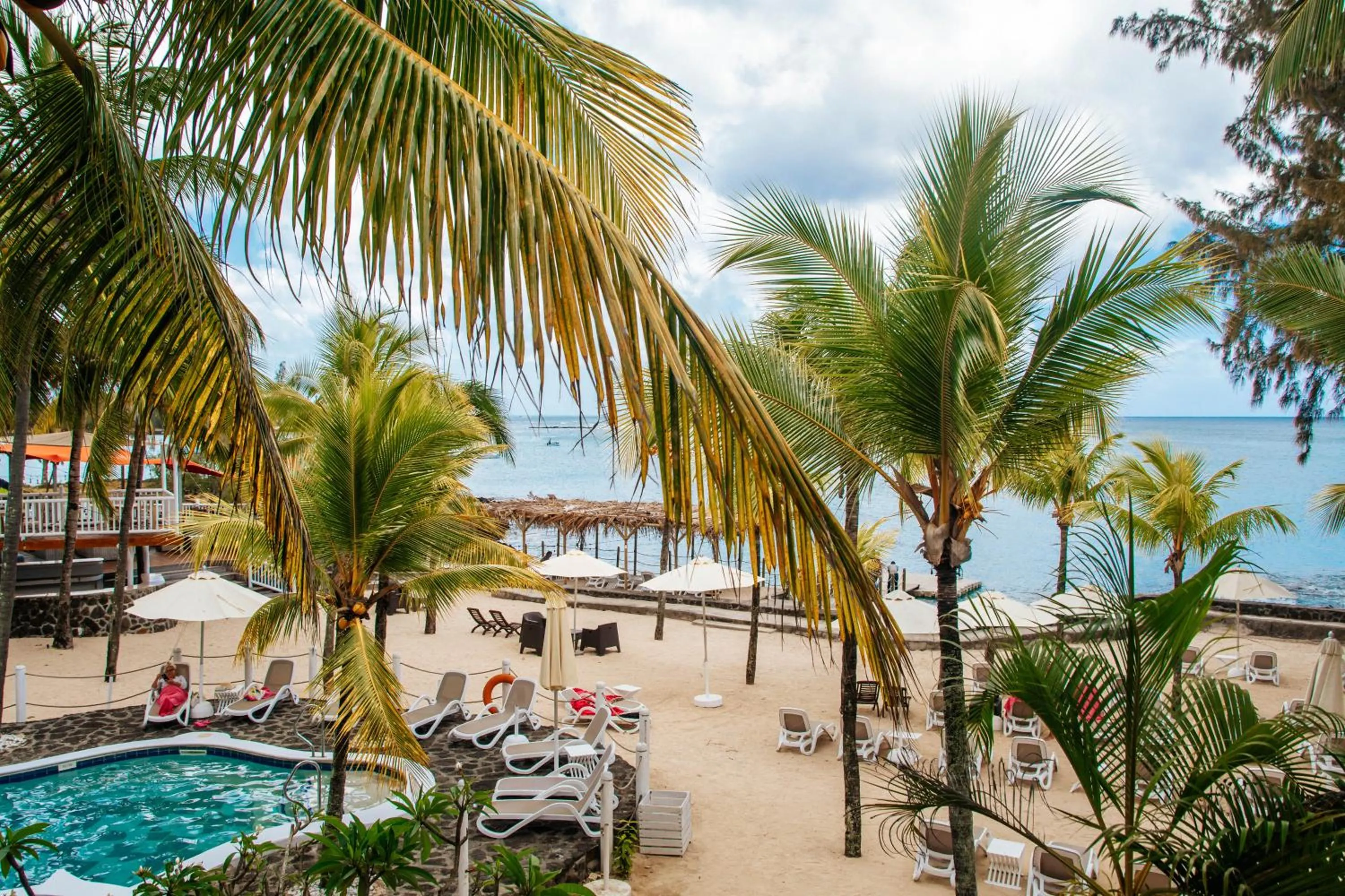 Swimming pool in Hibiscus Boutique Hotel