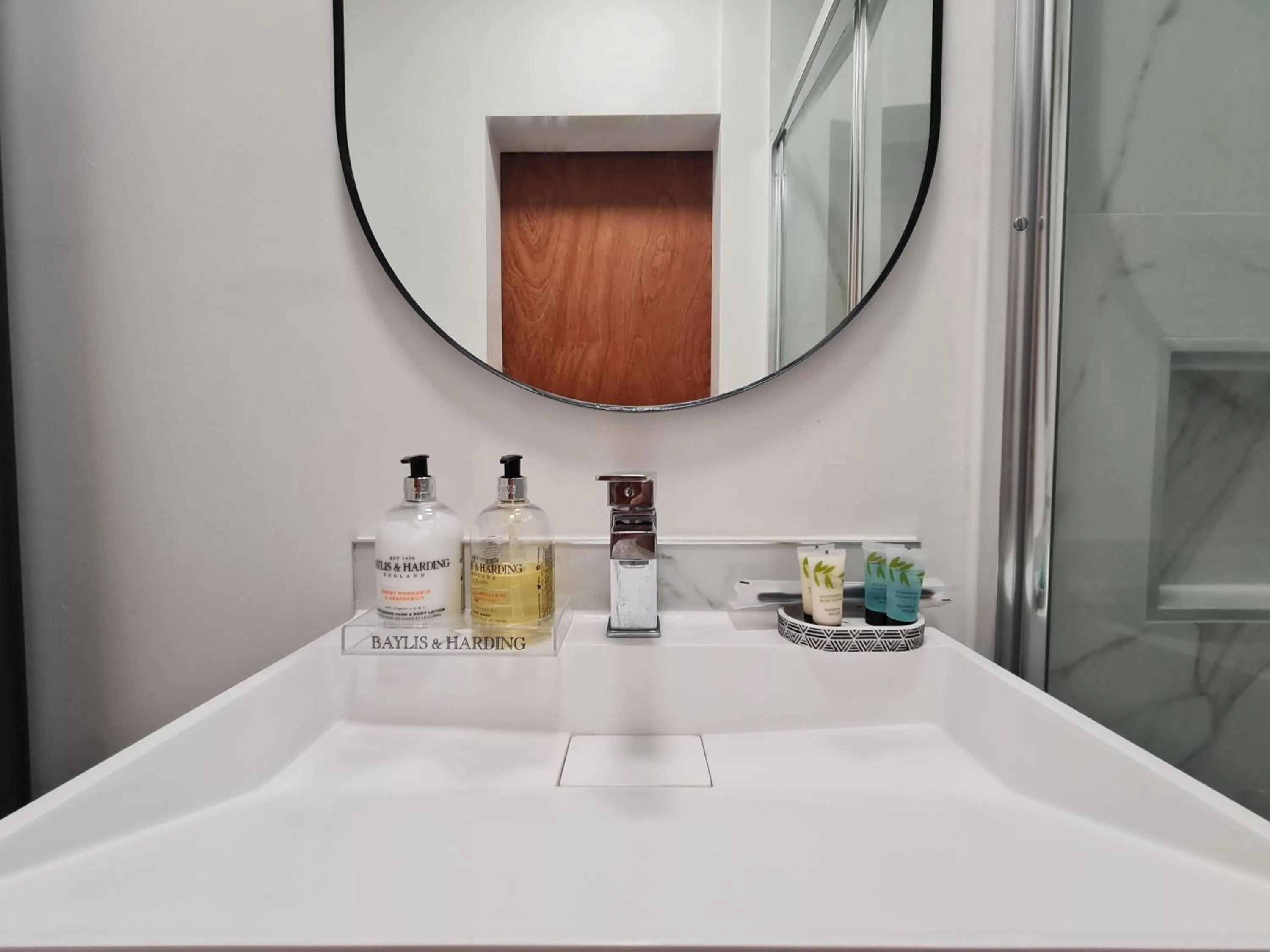 Bathroom in Stylish Suites with kitchenette