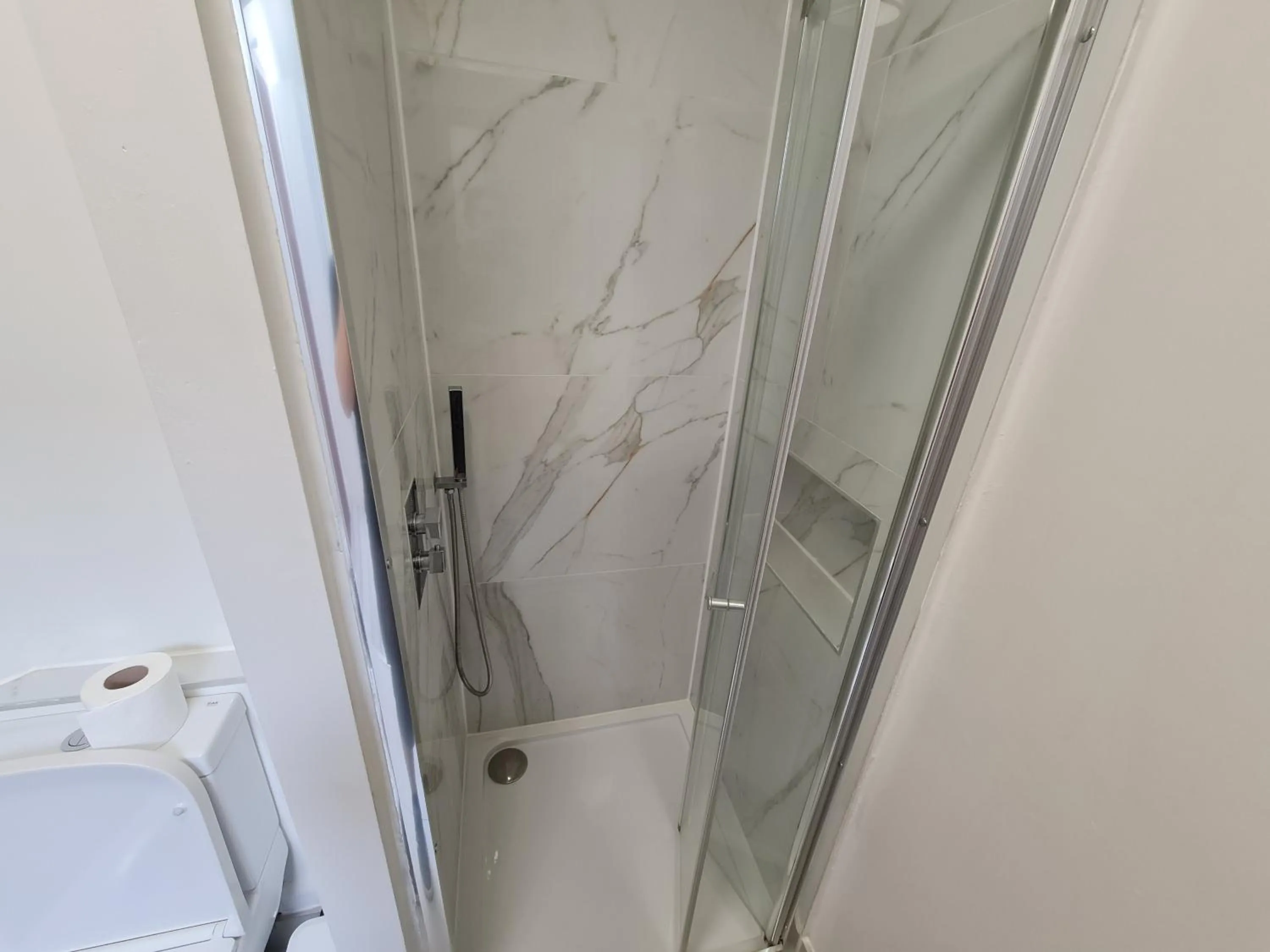 Shower in Stylish Suites with kitchenette