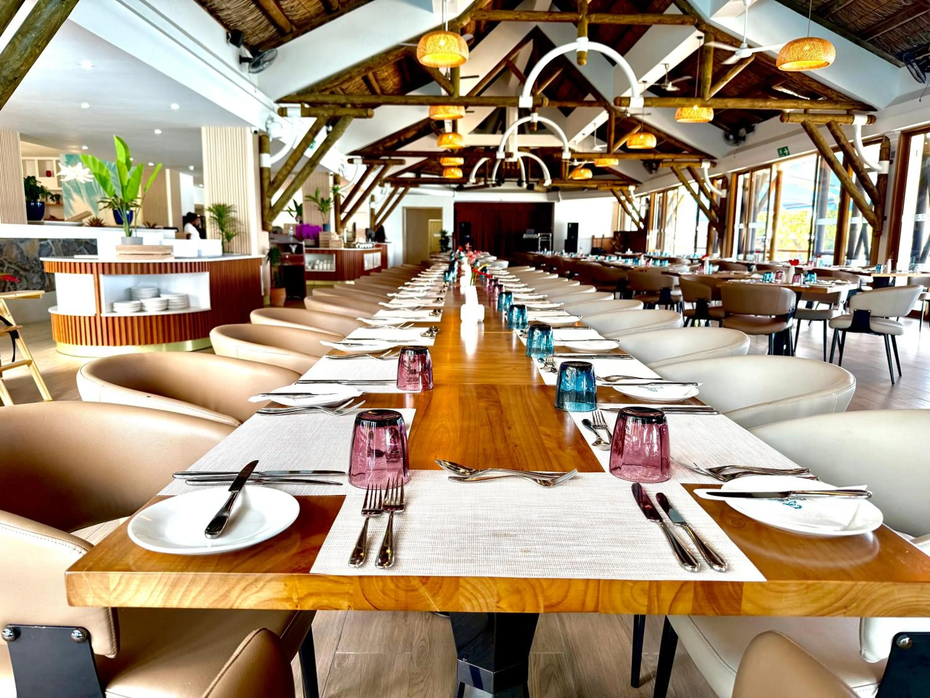 Restaurant/places to eat in Pearle Beach Resort & Spa
