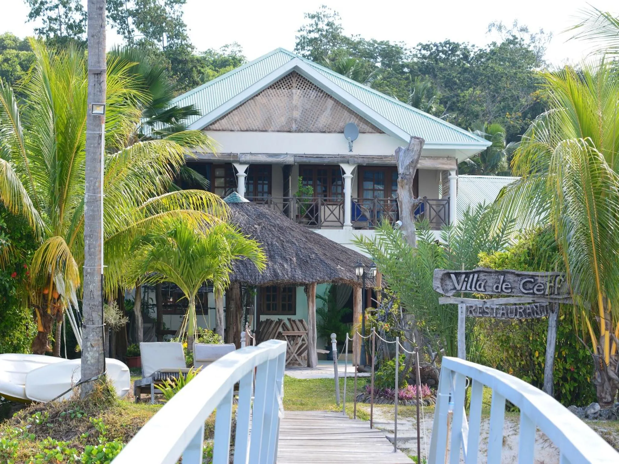 Property building in Villa De Cerf