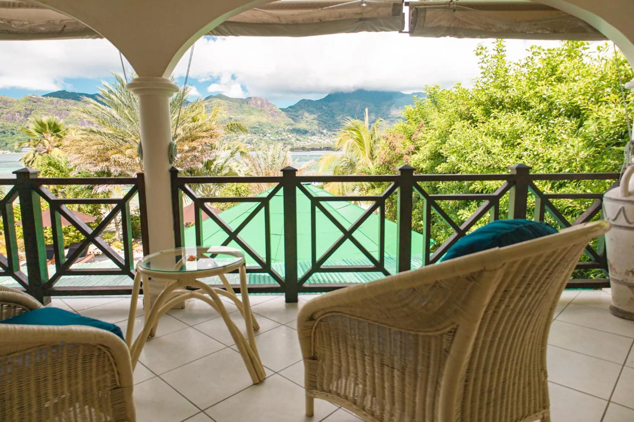 Property building in Villa De Cerf