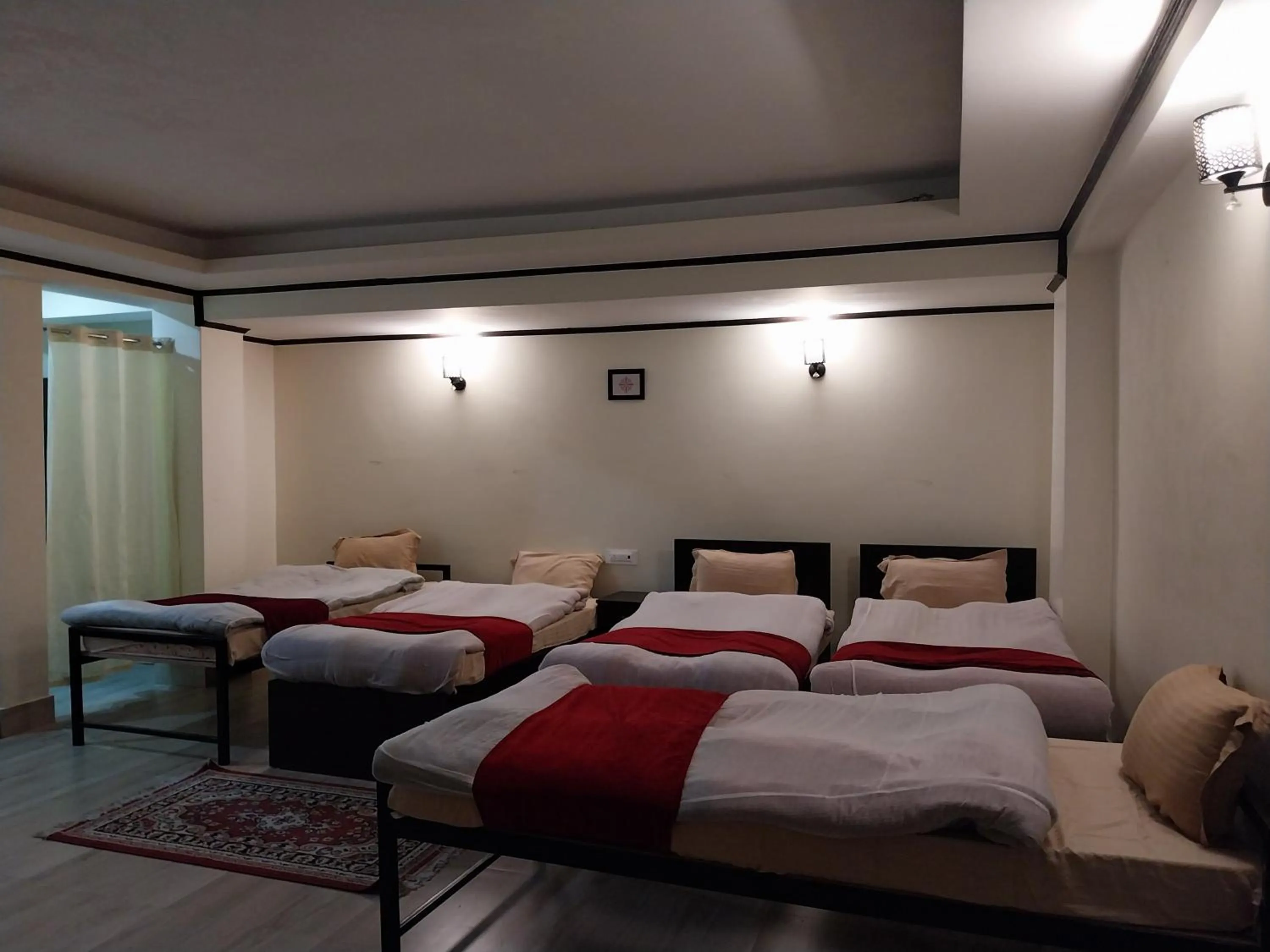 Bed in Lingmoo Residency