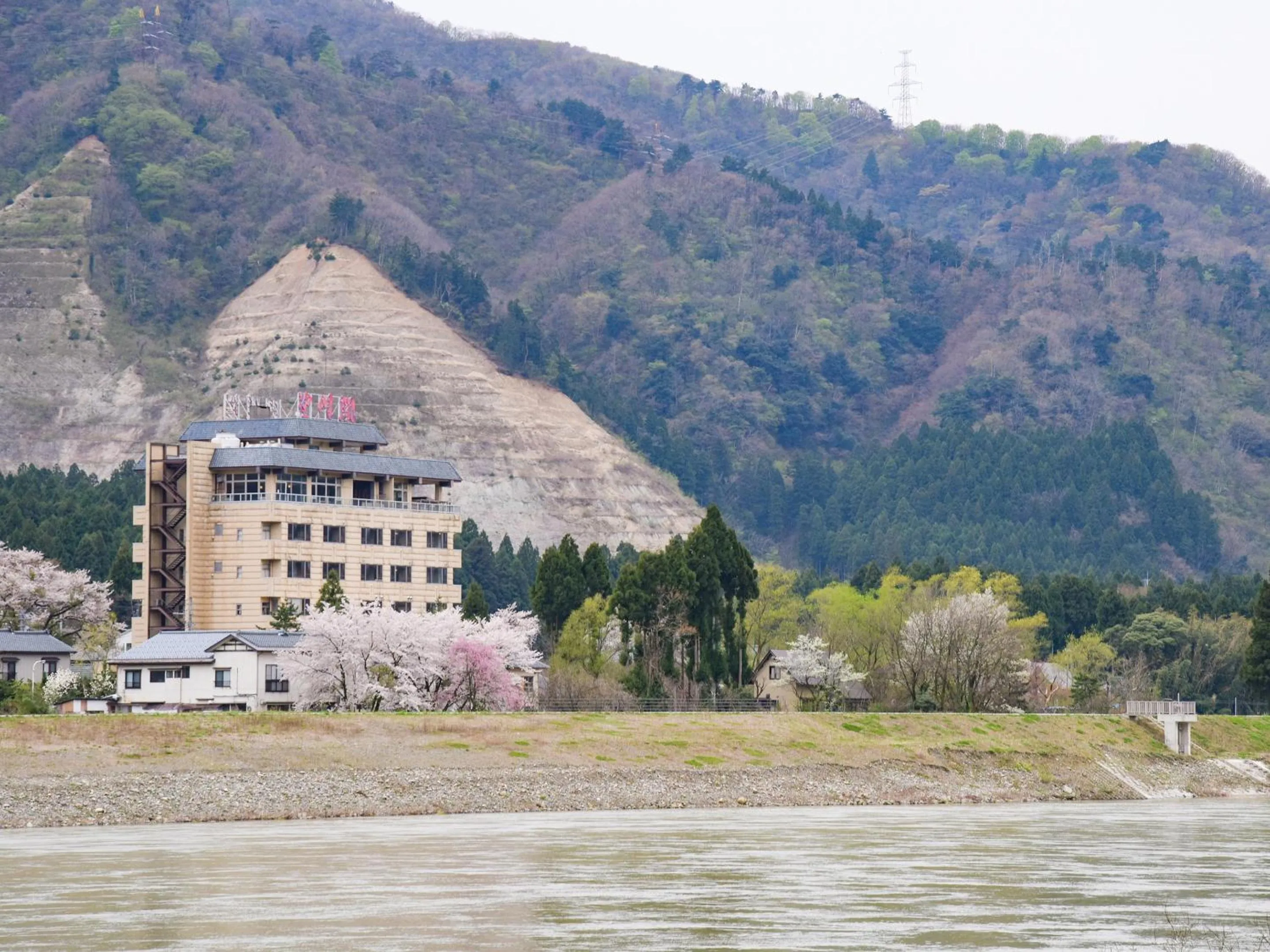 Property building in Bousenkaku