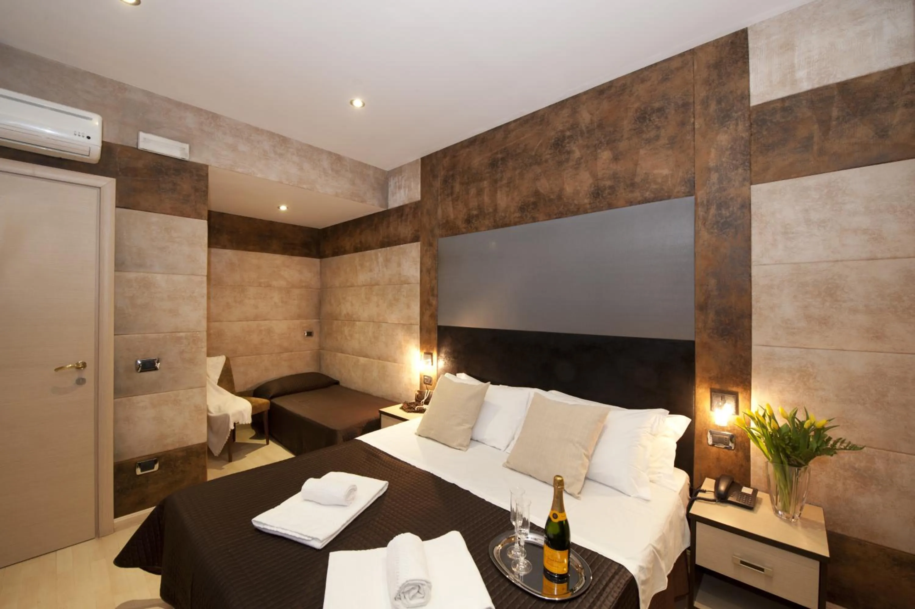 Photo of the whole room, Bed in Blue Suite Vatican Guesthouse