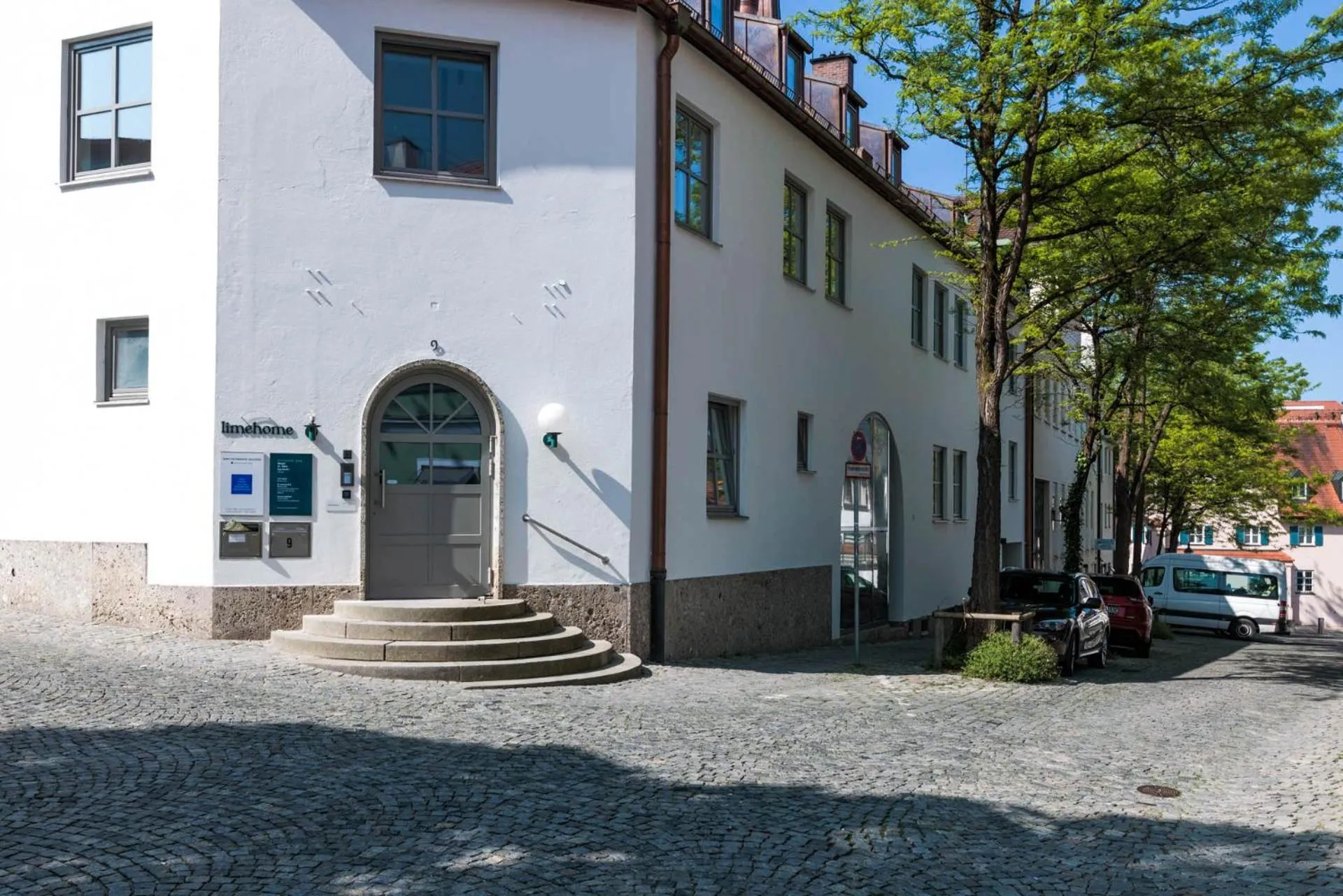 Property building in Limehome Dachau Konrad-Adenauer-Str