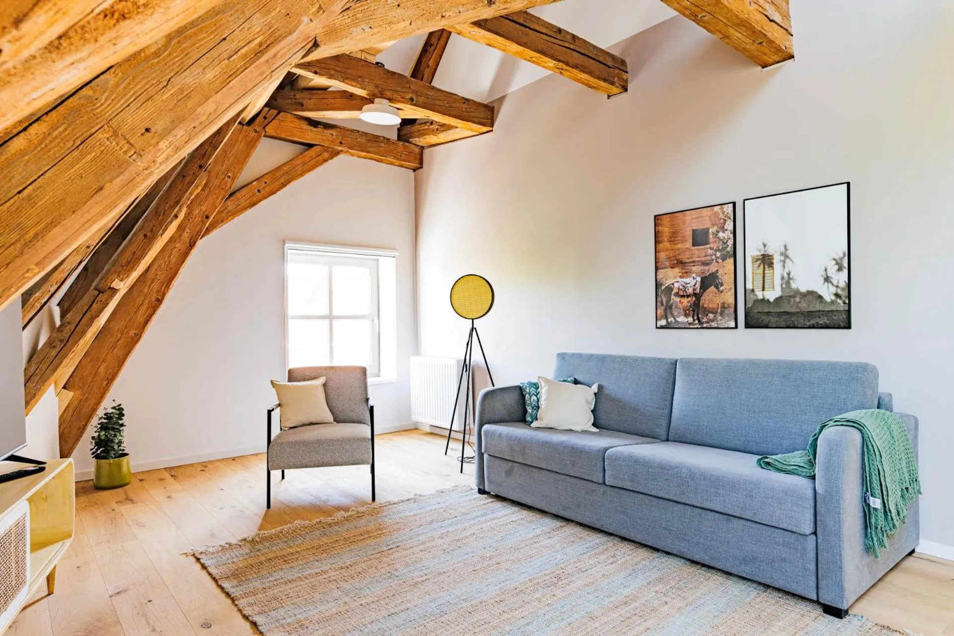 Living room in Limehome Dachau Konrad-Adenauer-Str