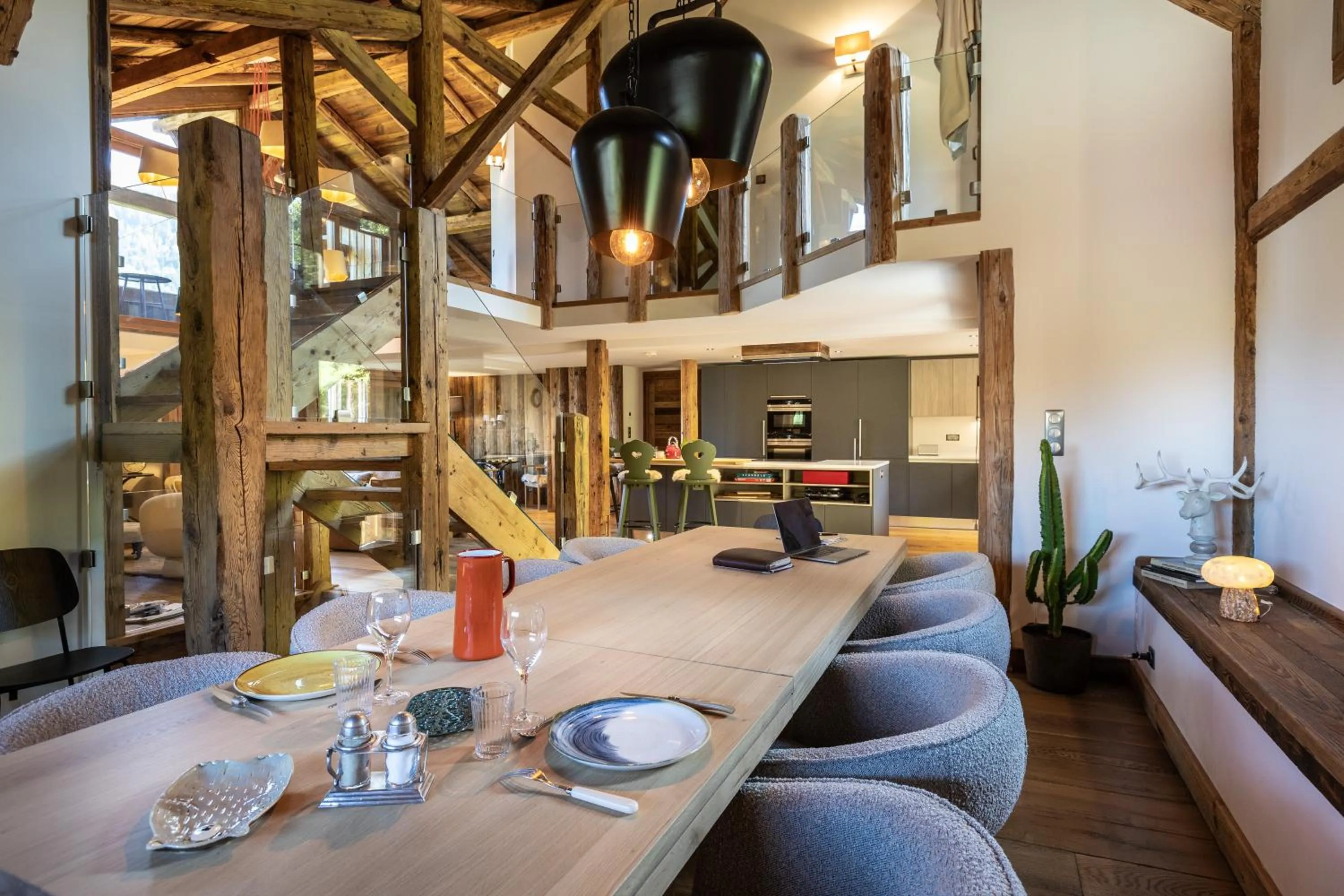 Seating area in Wanderful Life MontBlanc refuge haut de gamme