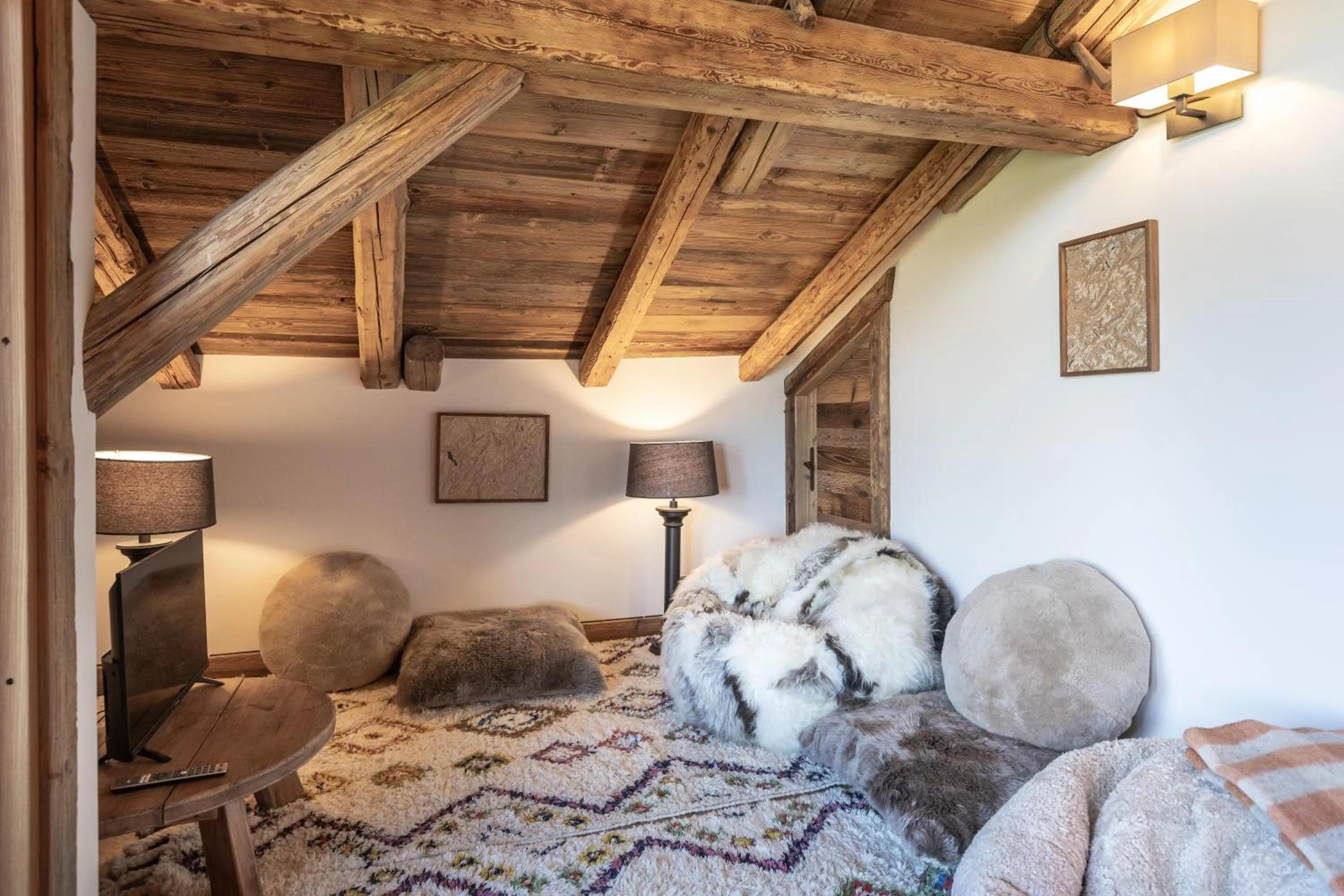 Living room in Wanderful Life MontBlanc refuge haut de gamme