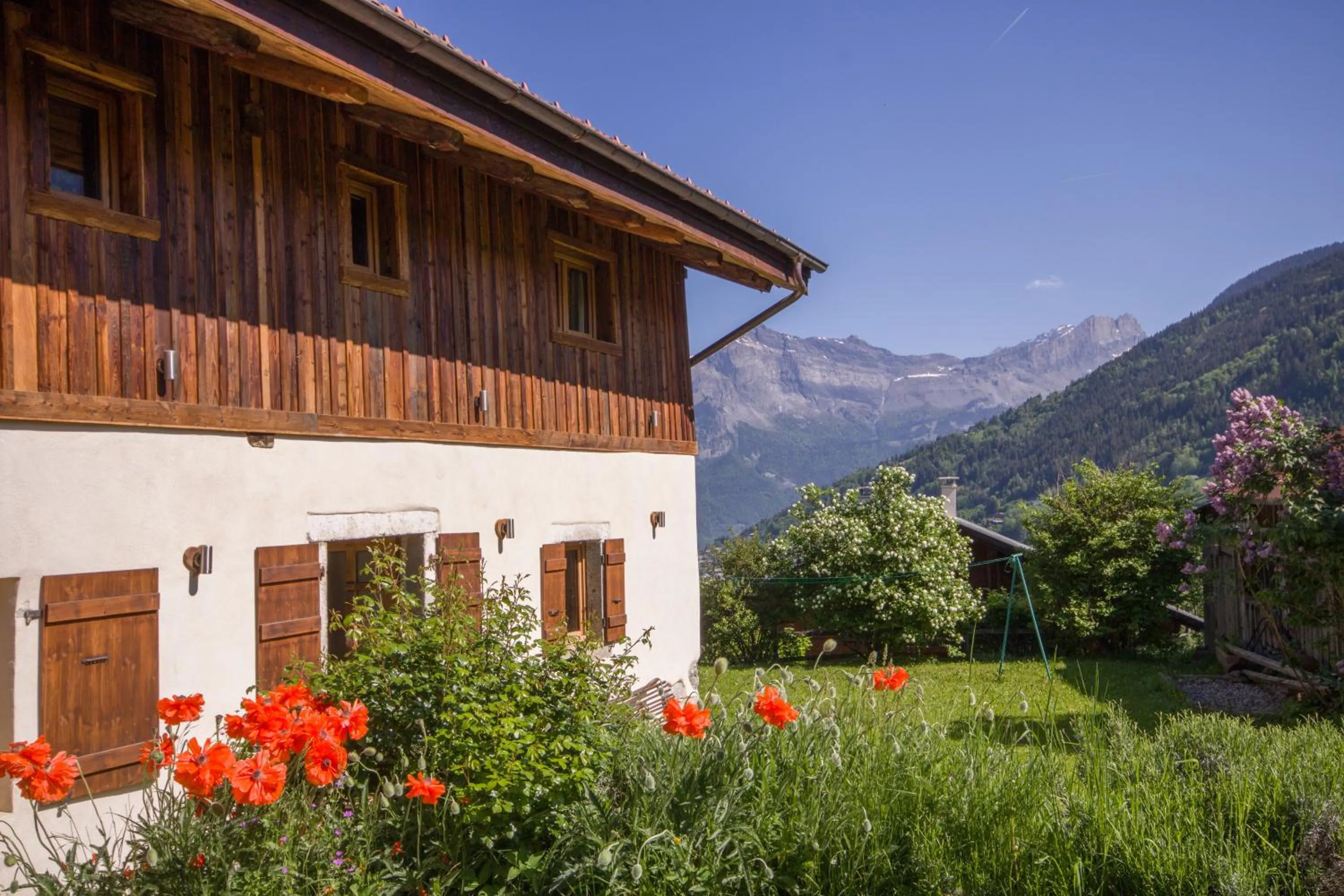 Property building in Wanderful Life MontBlanc refuge haut de gamme