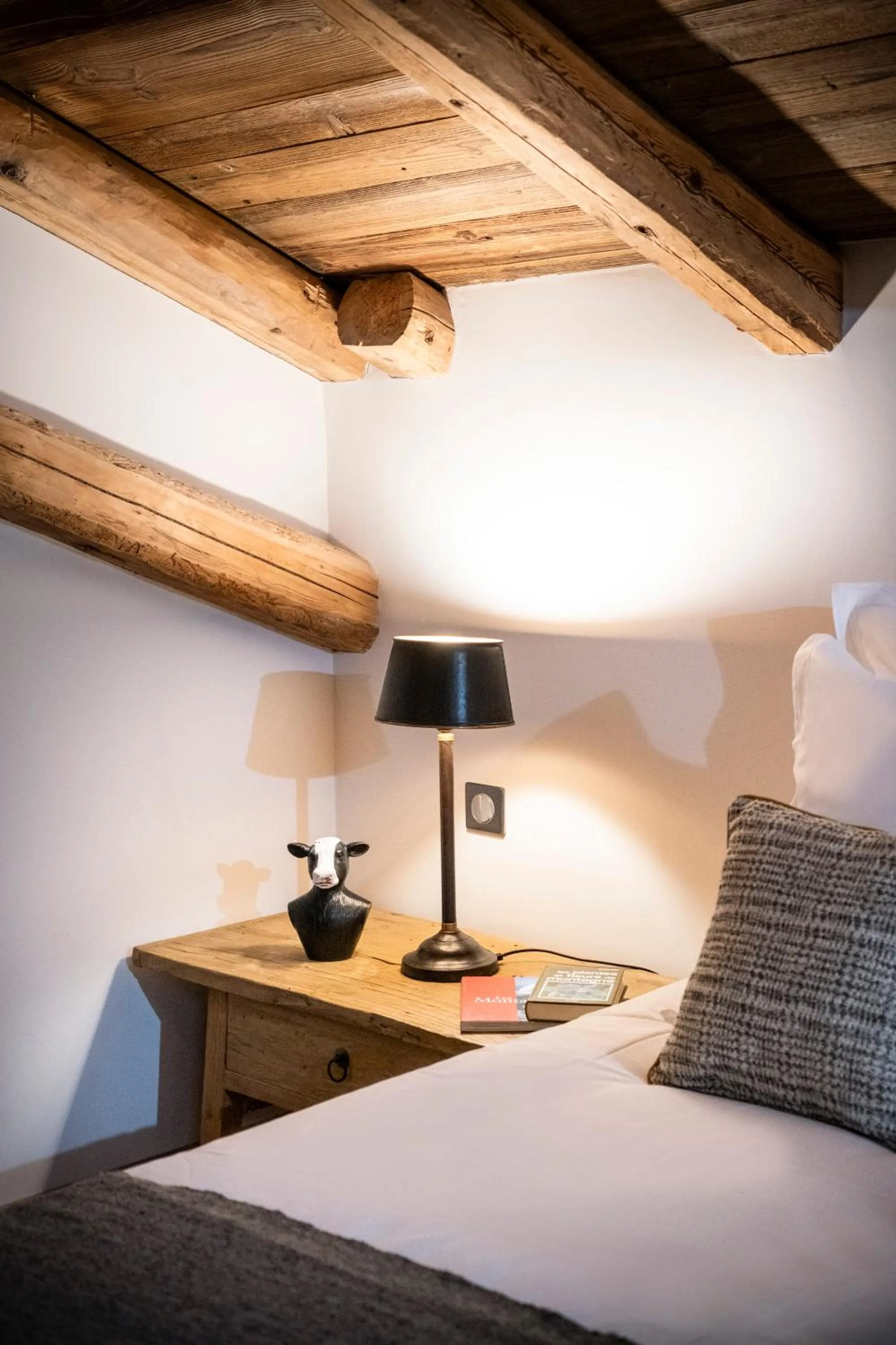 Bedroom, Bed in Wanderful Life MontBlanc refuge haut de gamme