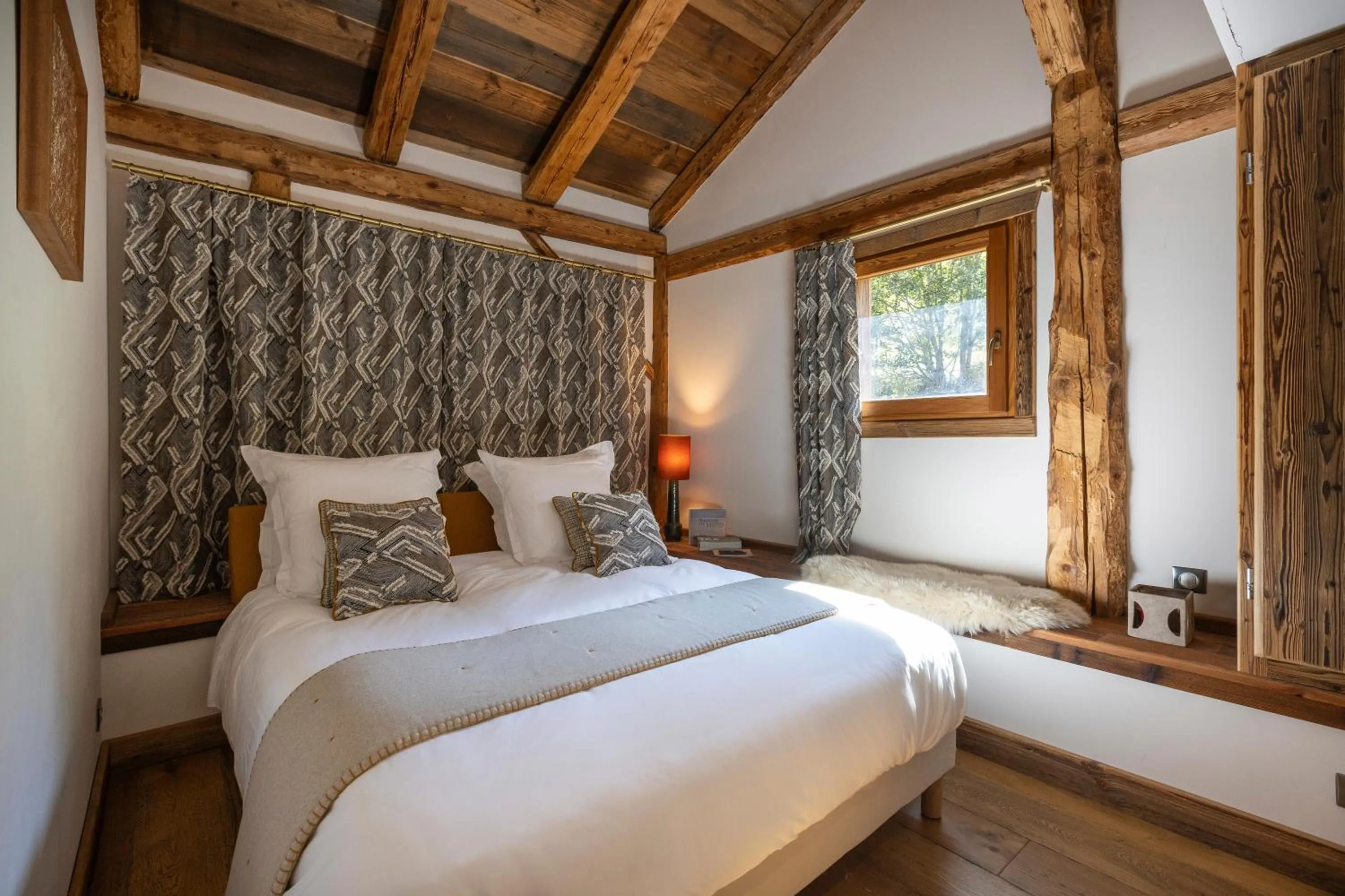Photo of the whole room, Bed in Wanderful Life MontBlanc refuge haut de gamme