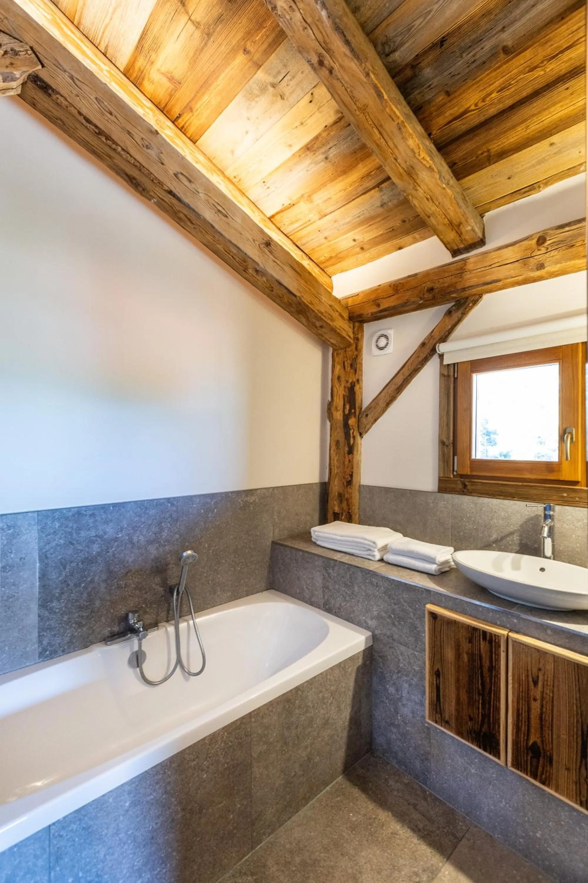 Bathroom in Wanderful Life MontBlanc refuge haut de gamme