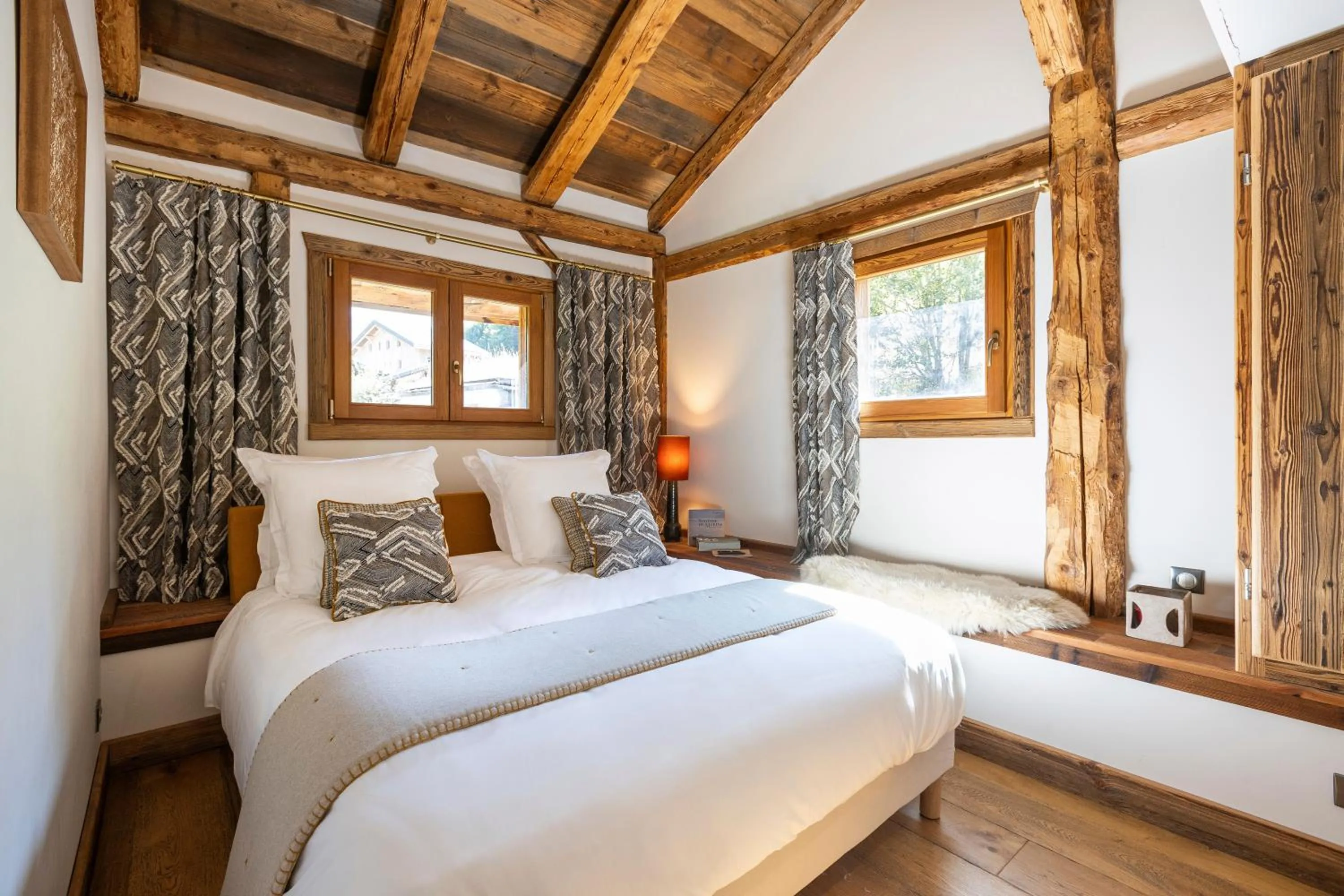 Photo of the whole room, Bed in Wanderful Life MontBlanc refuge haut de gamme
