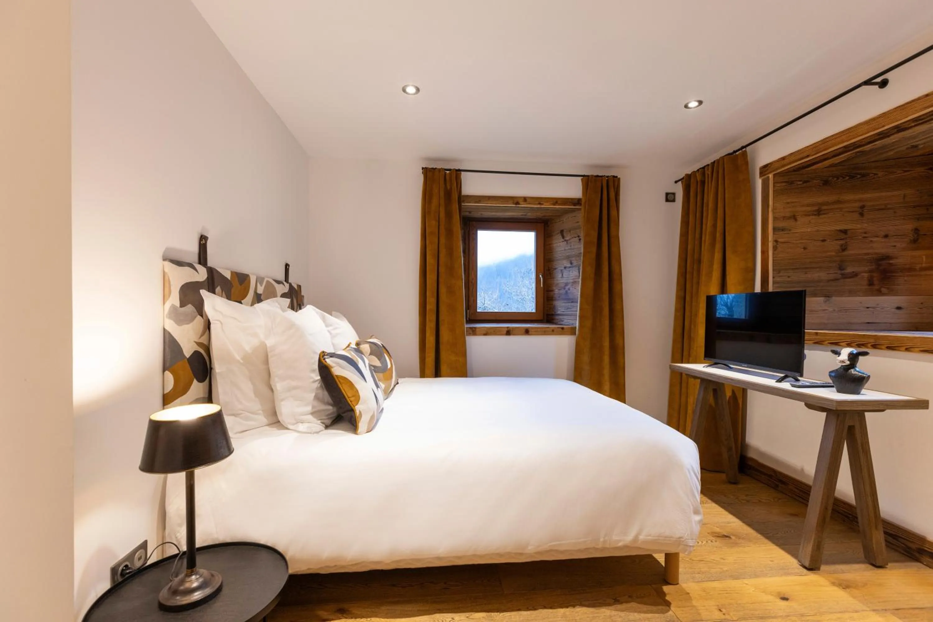 Photo of the whole room, Bed in Wanderful Life MontBlanc refuge haut de gamme