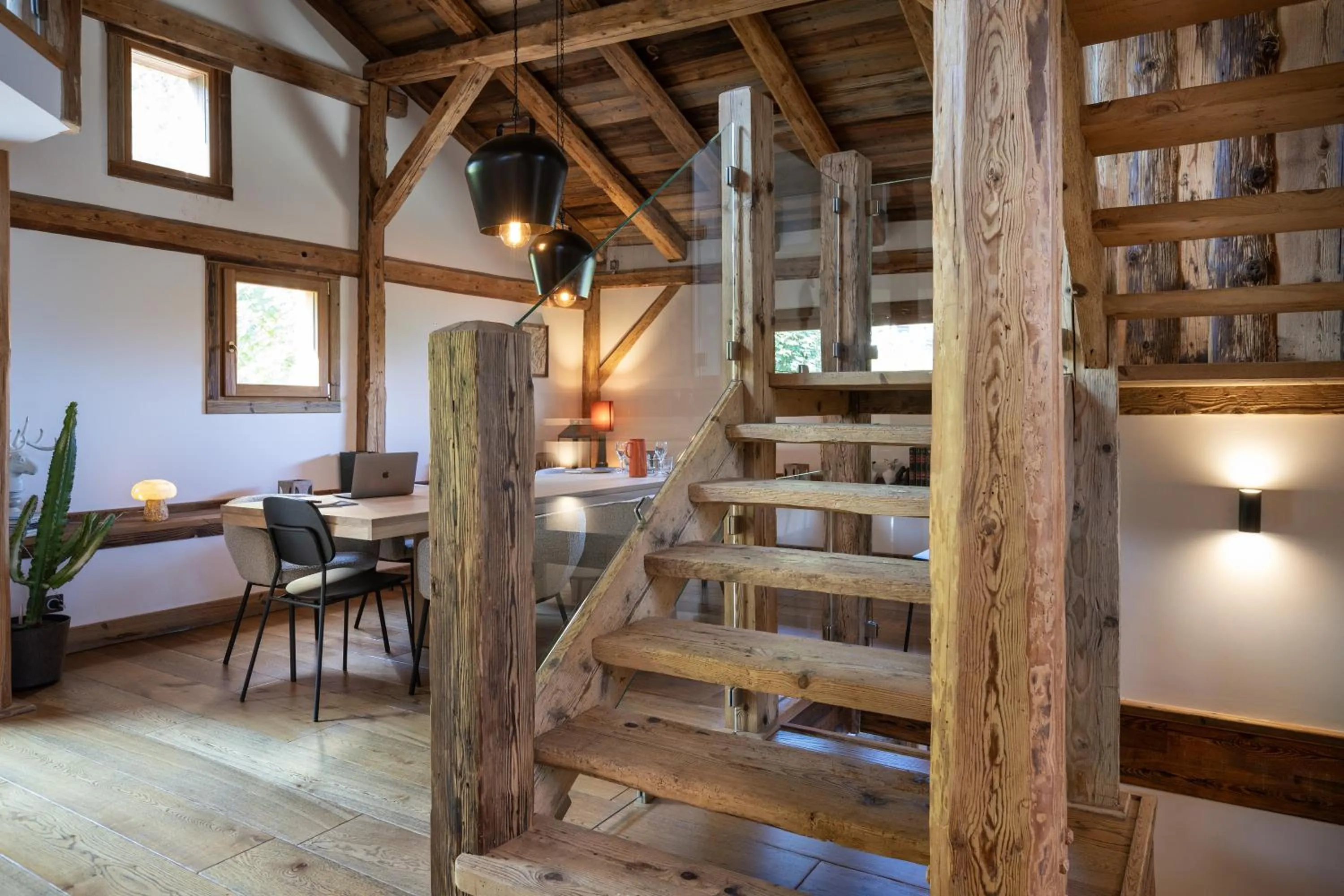 Seating area in Wanderful Life MontBlanc refuge haut de gamme