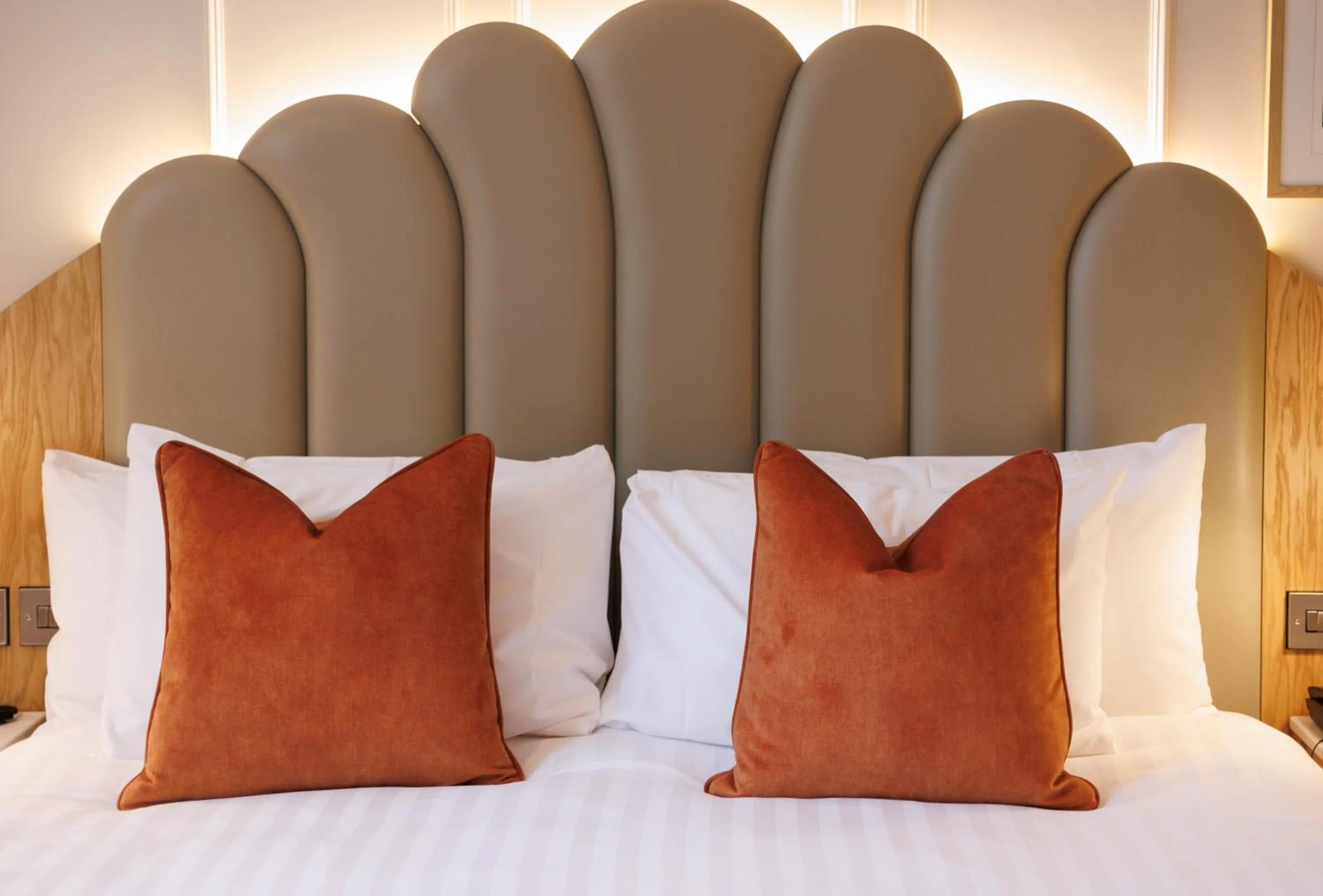 Bed in The Malone Hotel