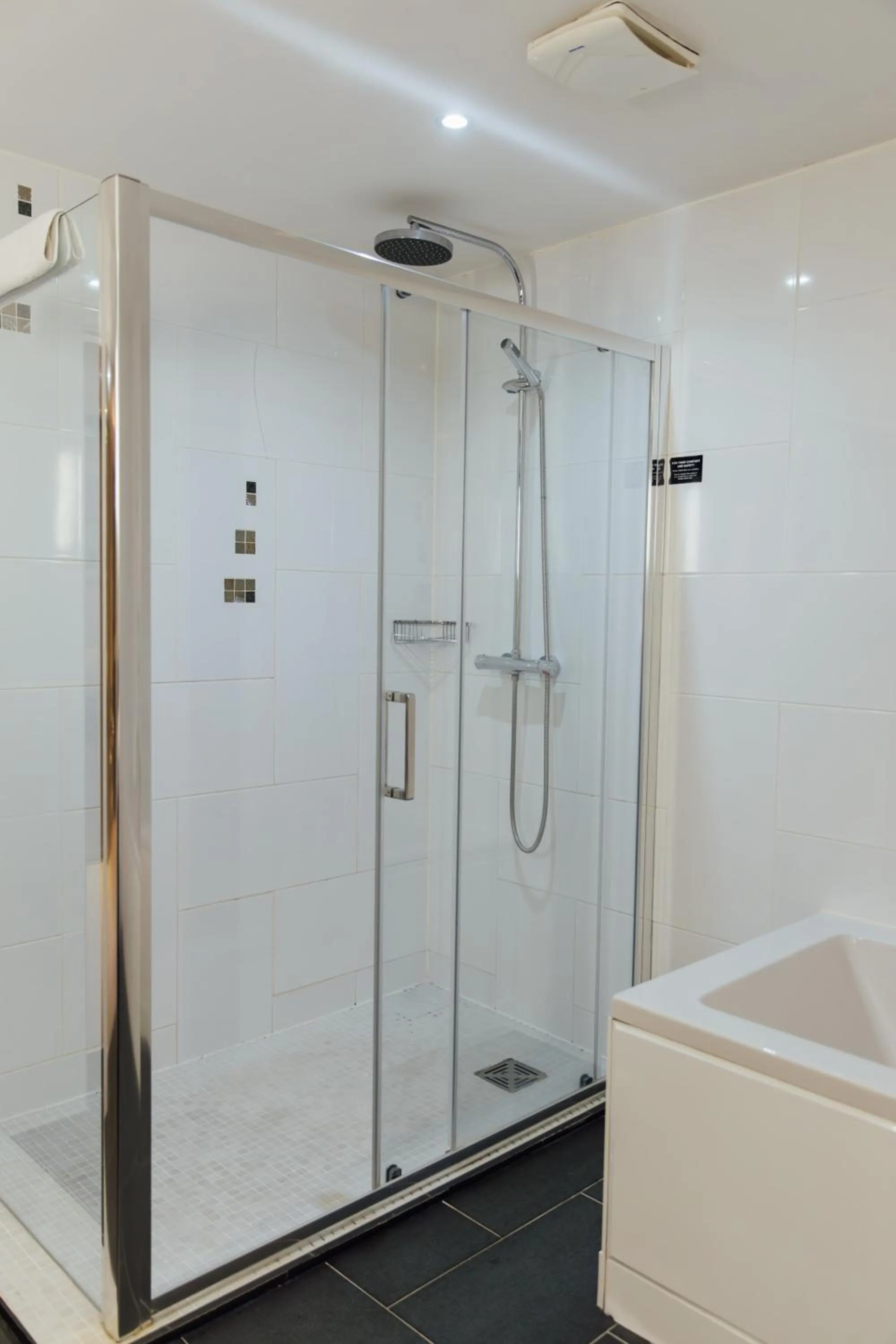 Bathroom in The Malone Hotel