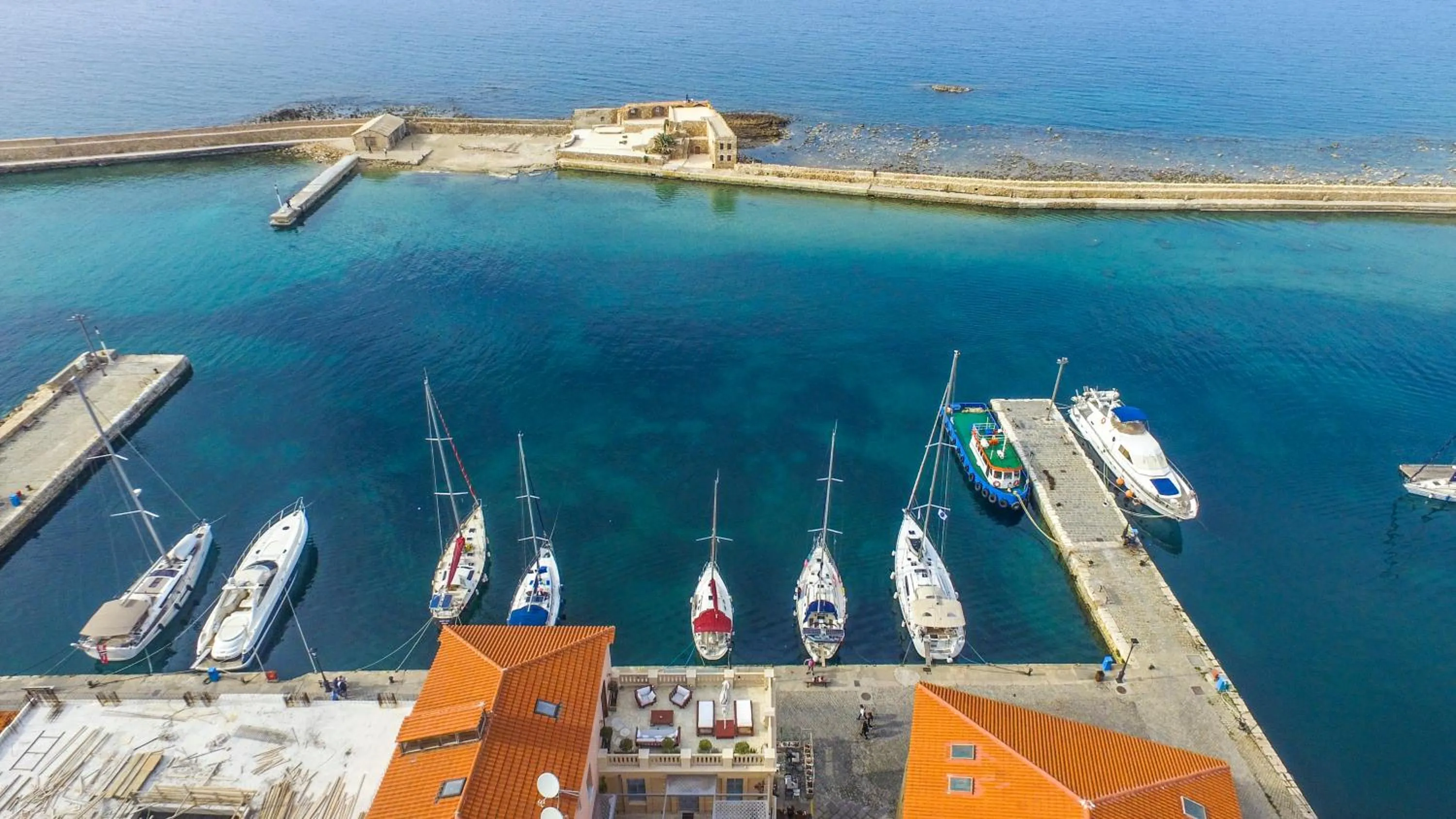 Balcony/Terrace in Ambassadors Residence Boutique Hotel