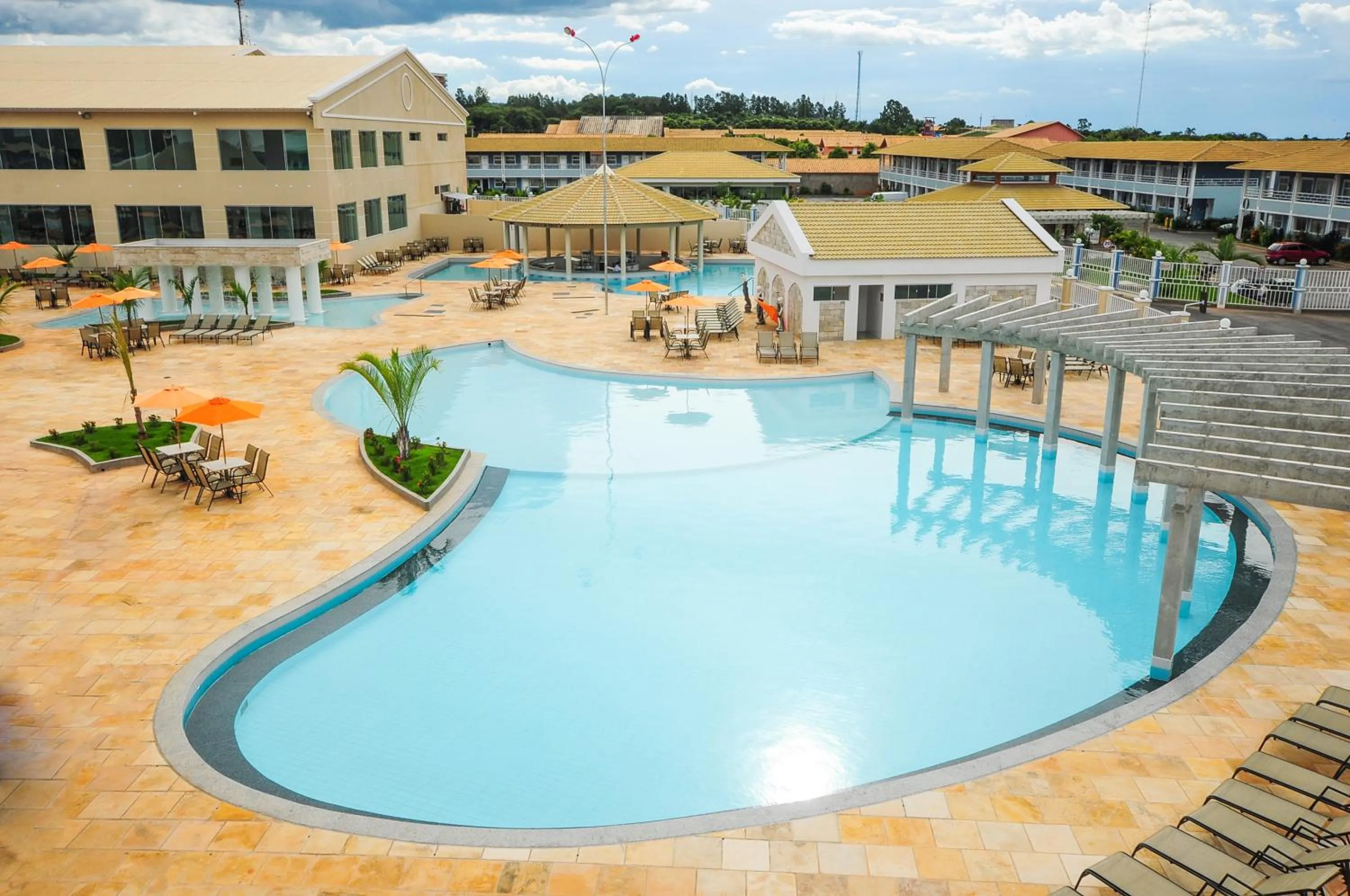 Property building in Lacqua diRoma I - MF